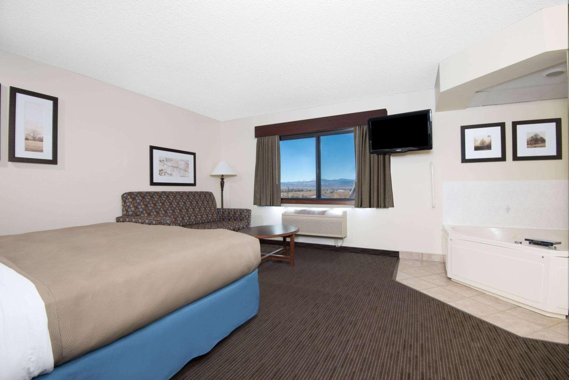 AmericInn by Wyndham Windsor Ft. Collins photo 12