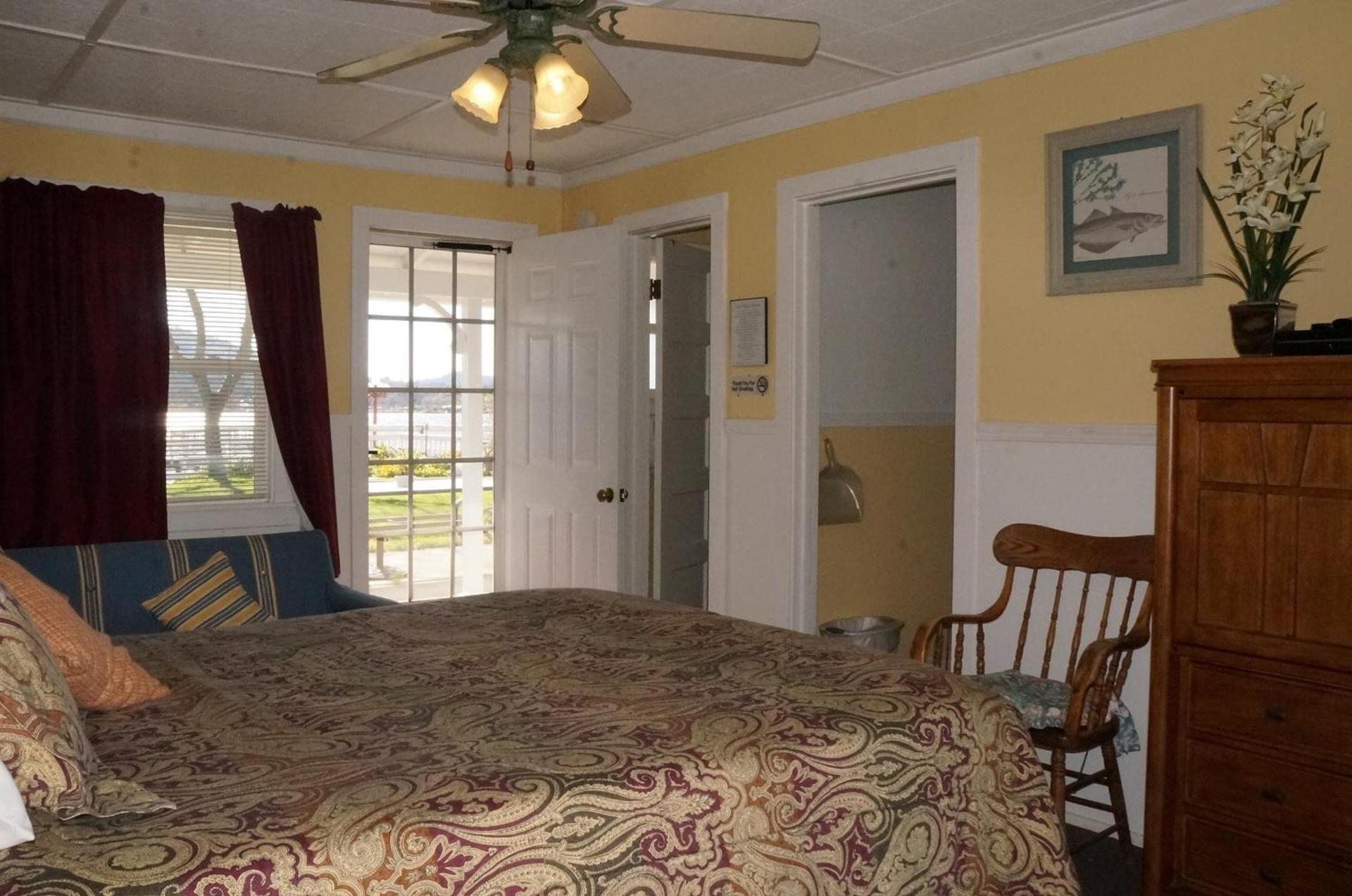 Lake Place Resort photo 17