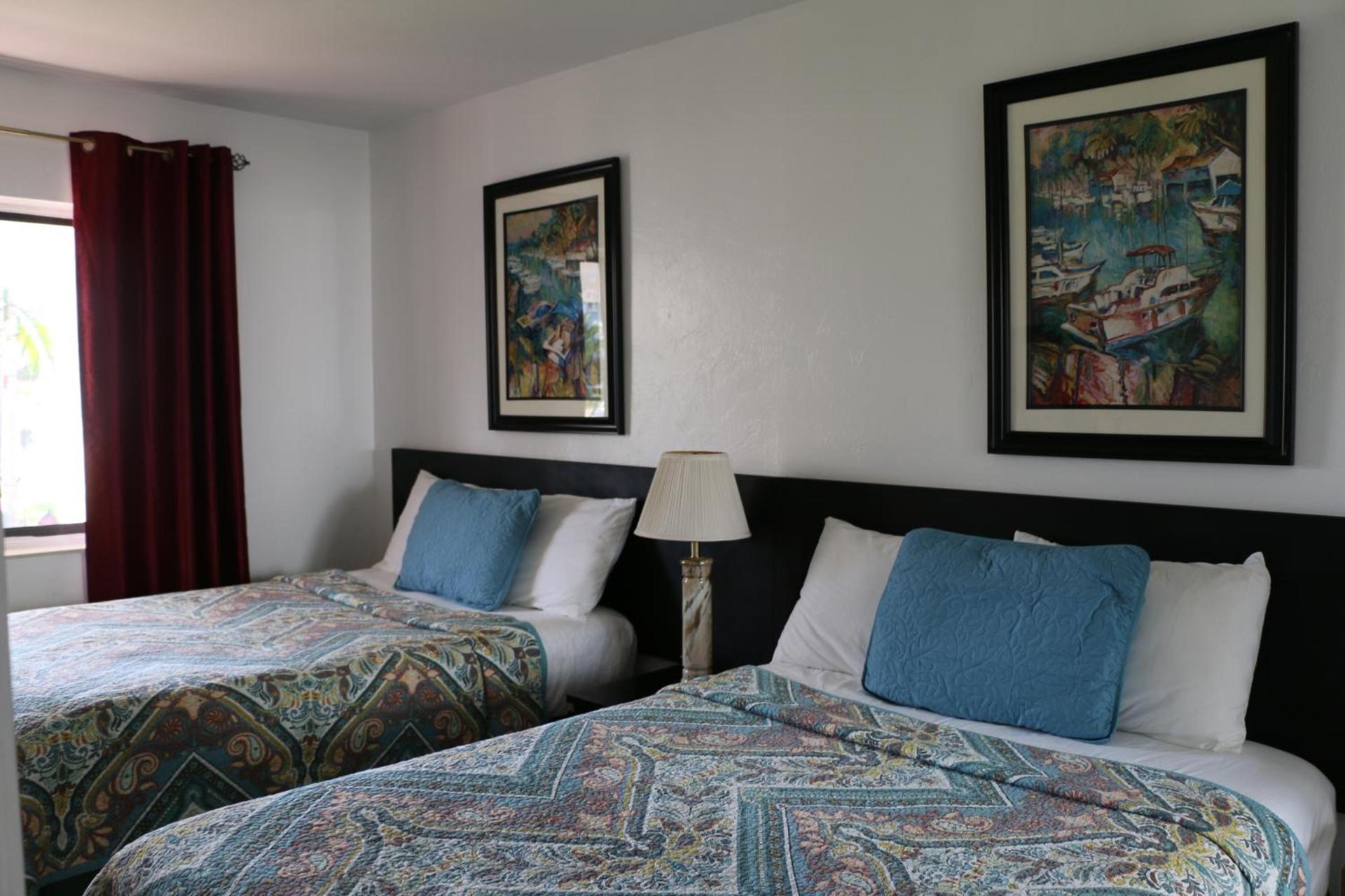 Breakaway Inn Guest House photo 32