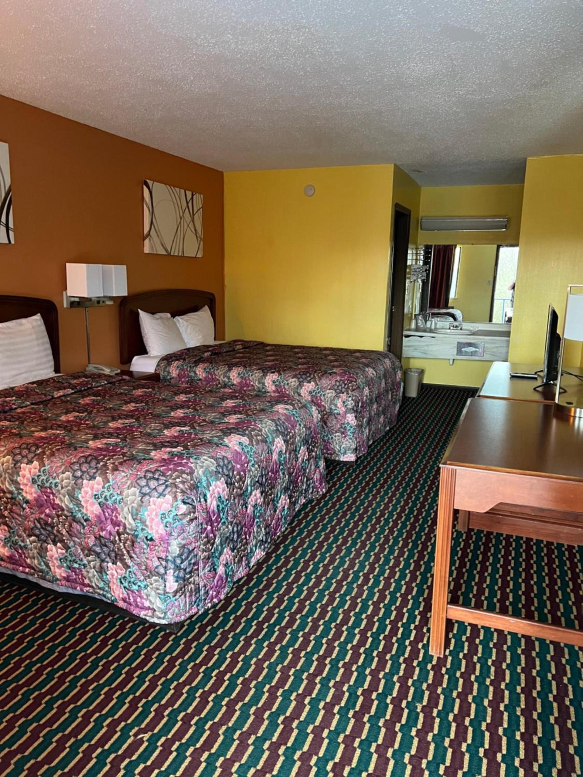 Lebanon Inn Motel photo 1