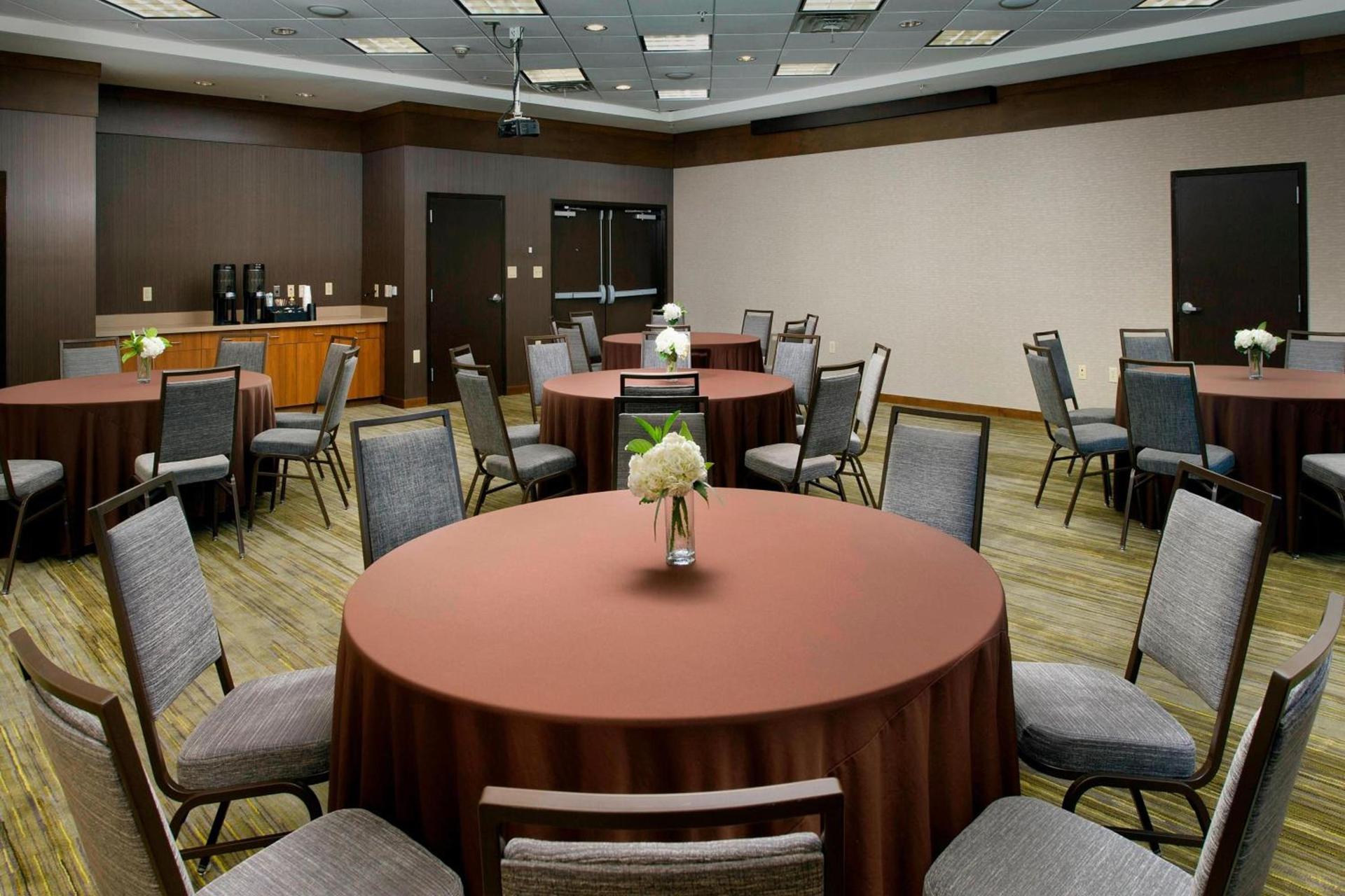 Courtyard by Marriott Wichita Falls photo 32