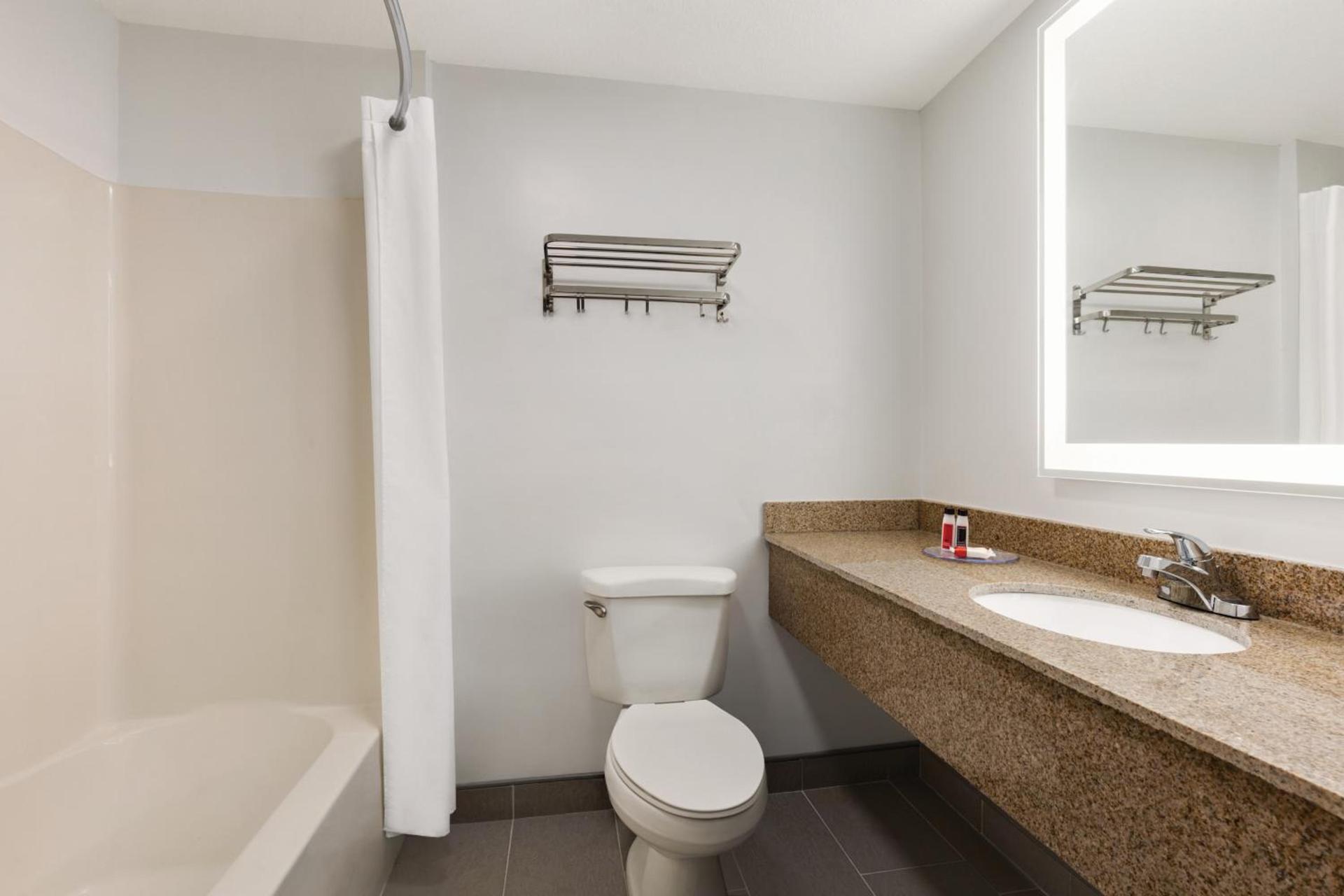 Country Inn & Suites by Radisson, Panama City, FL photo 30