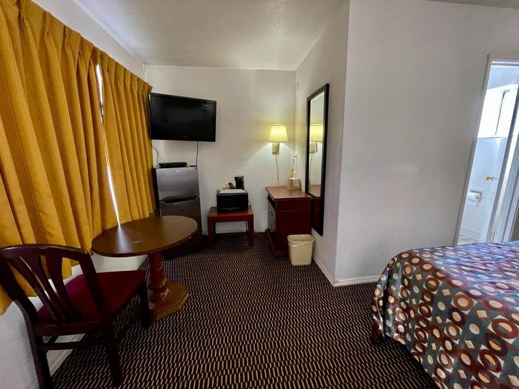 Desert Inn photo 34
