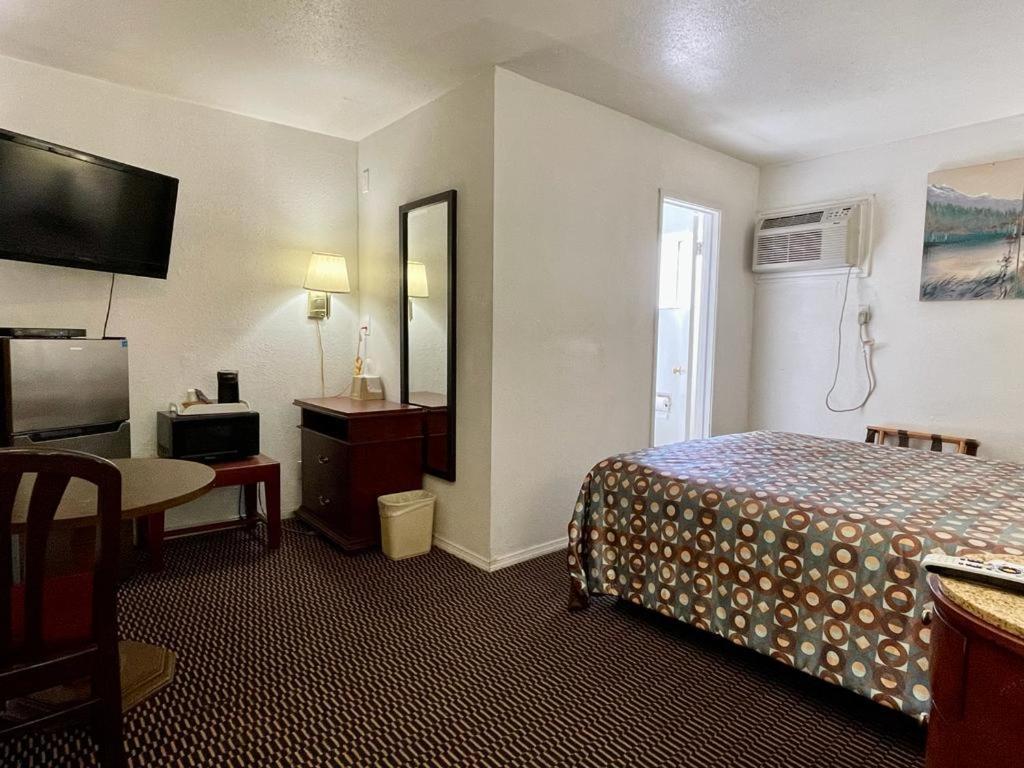 Desert Inn photo 35