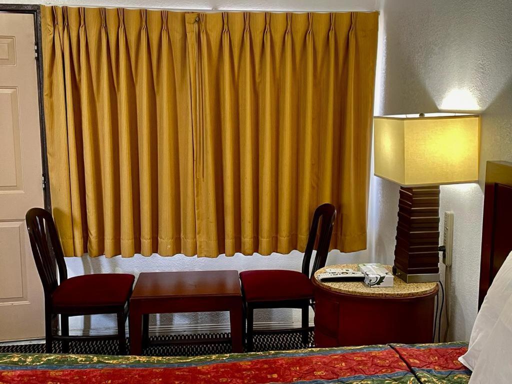 Desert Inn photo 38