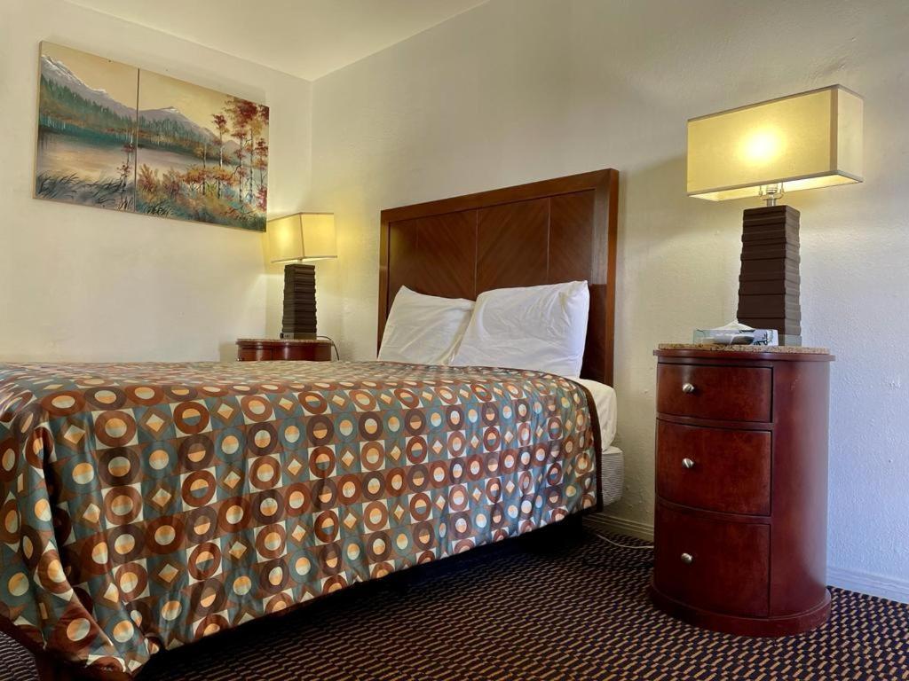Desert Inn photo 39