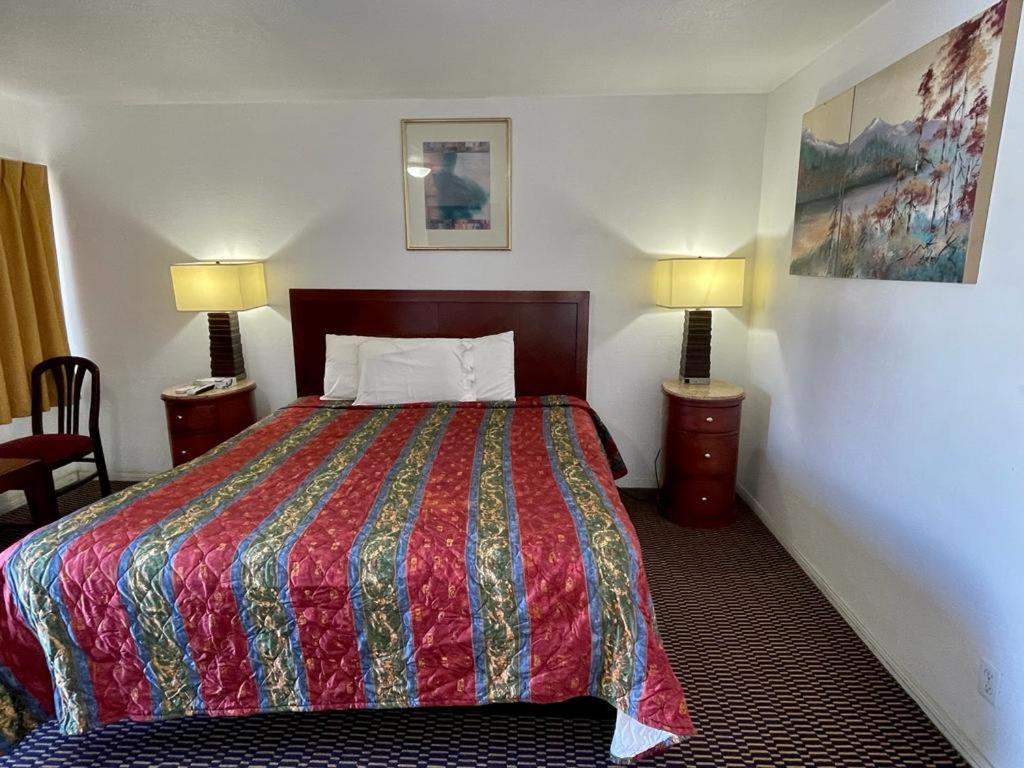 Desert Inn photo 45