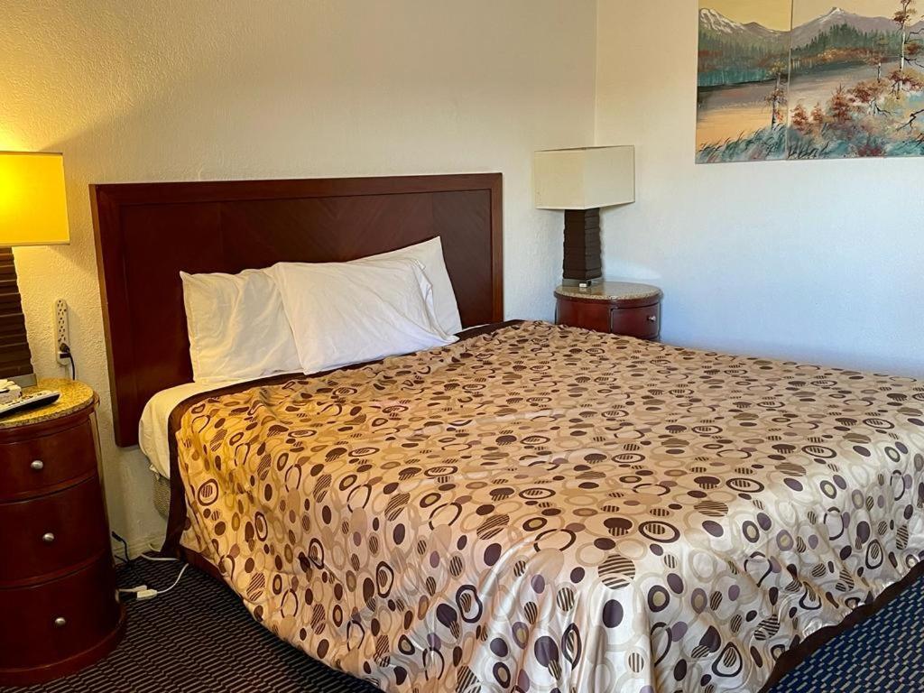 Desert Inn photo 56