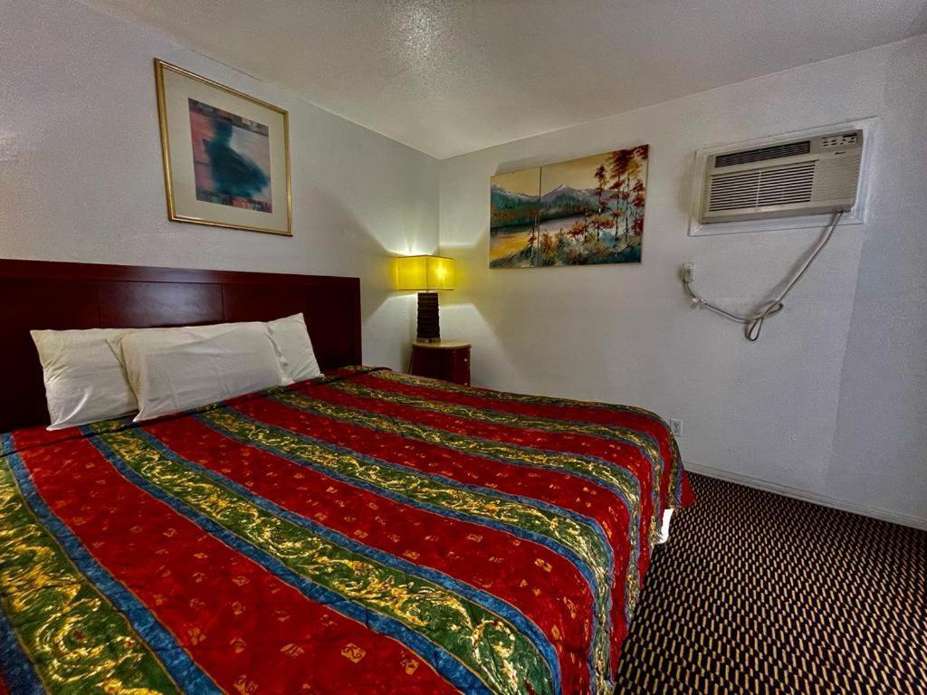 Desert Inn photo 54