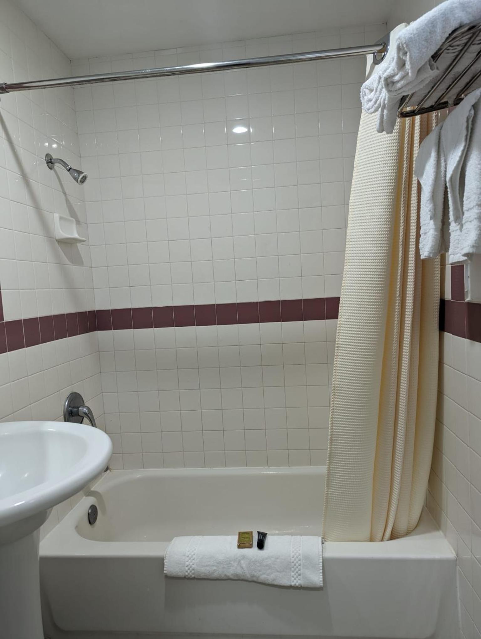 BEST MOTEL on Historic Route 66, Barstow photo 23
