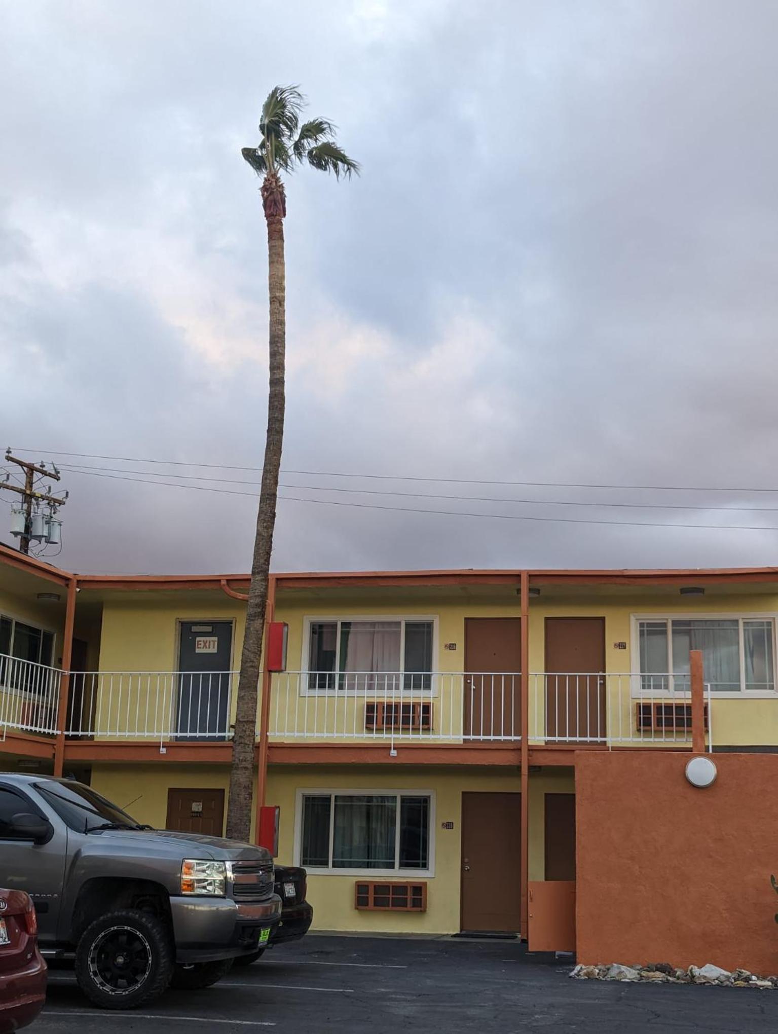 BEST MOTEL on Historic Route 66, Barstow photo 12