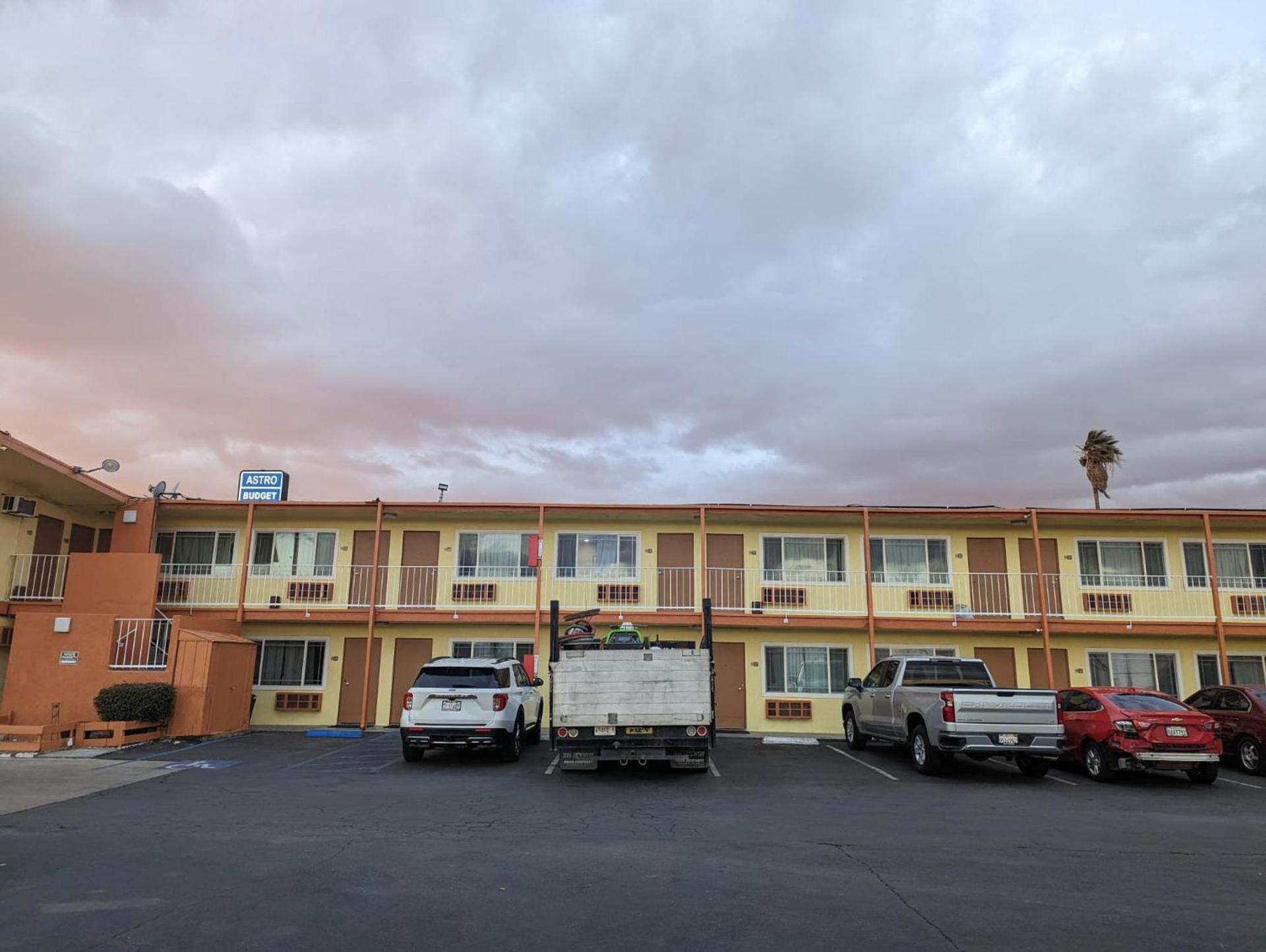 BEST MOTEL on Historic Route 66, Barstow photo 26
