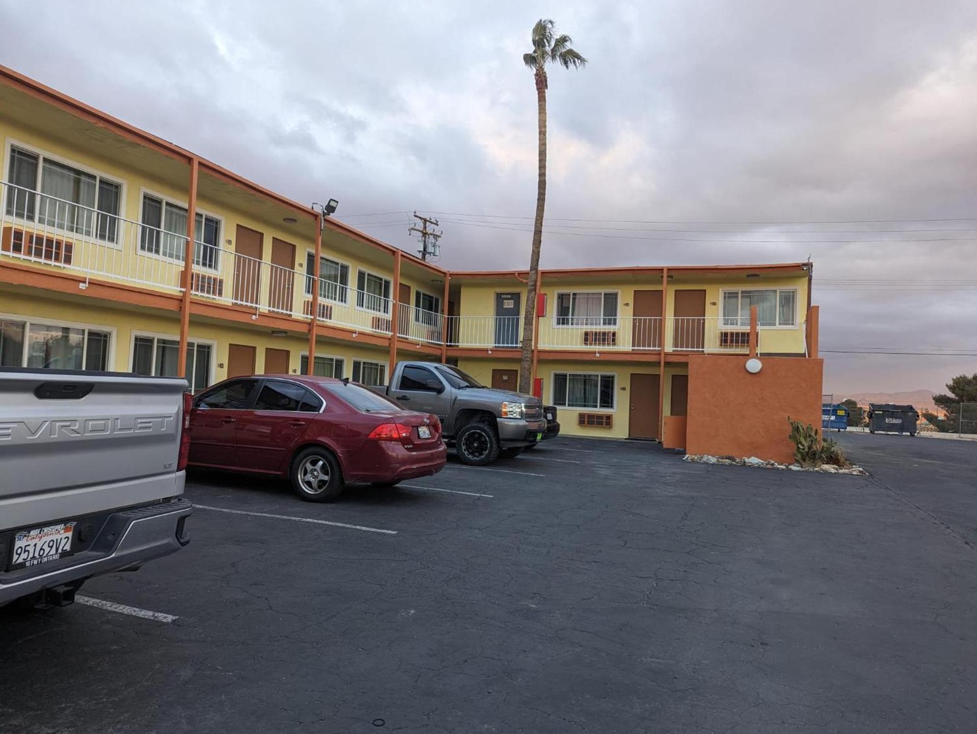 BEST MOTEL on Historic Route 66, Barstow photo 43