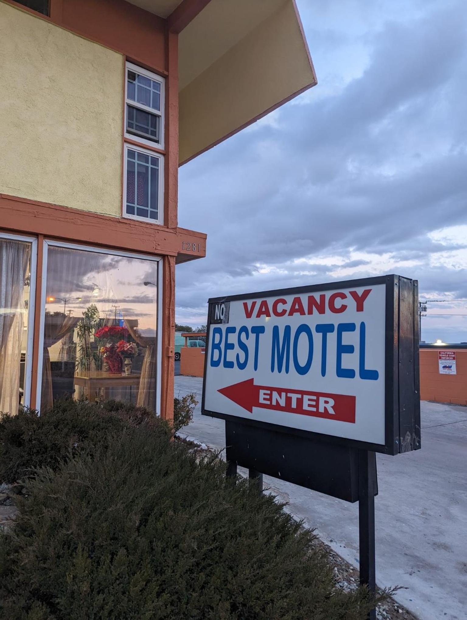 BEST MOTEL on Historic Route 66, Barstow photo 50