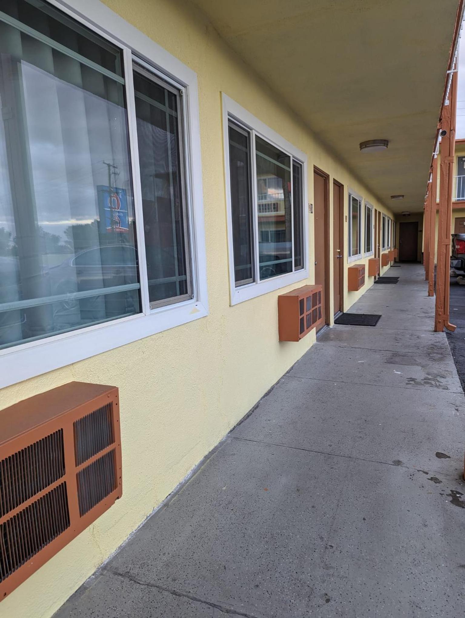 BEST MOTEL on Historic Route 66, Barstow photo 51