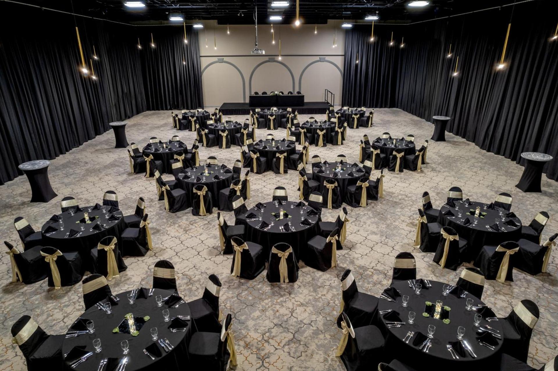 Grand Williston Hotel and Conference Center photo 32