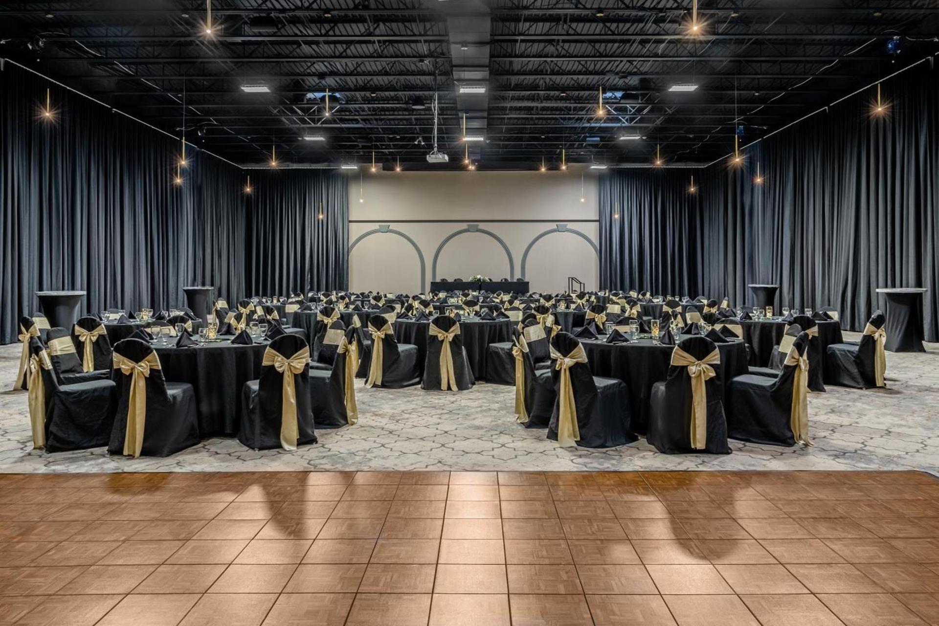 Grand Williston Hotel and Conference Center photo 47