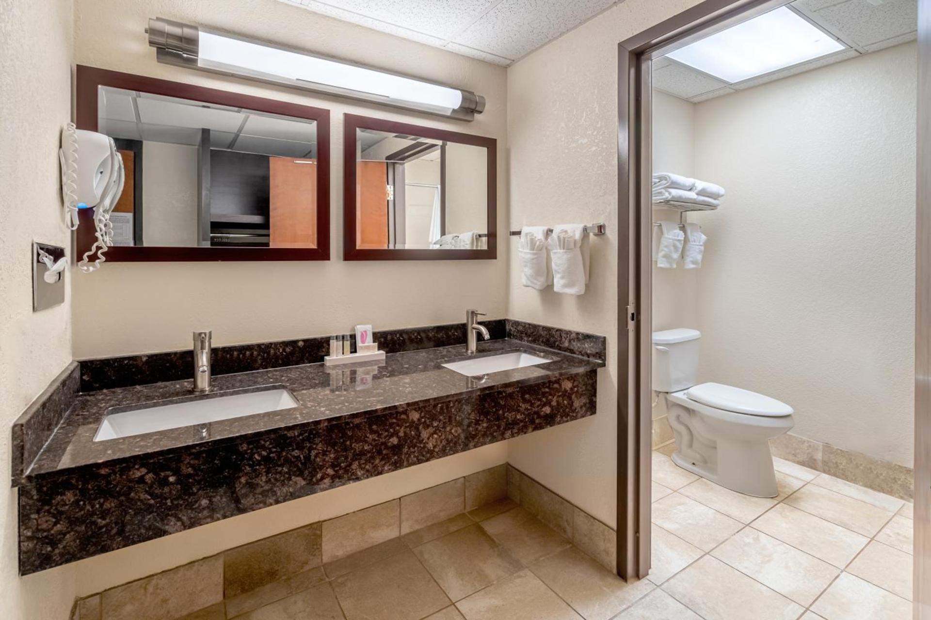 Grand Williston Hotel and Conference Center photo 42