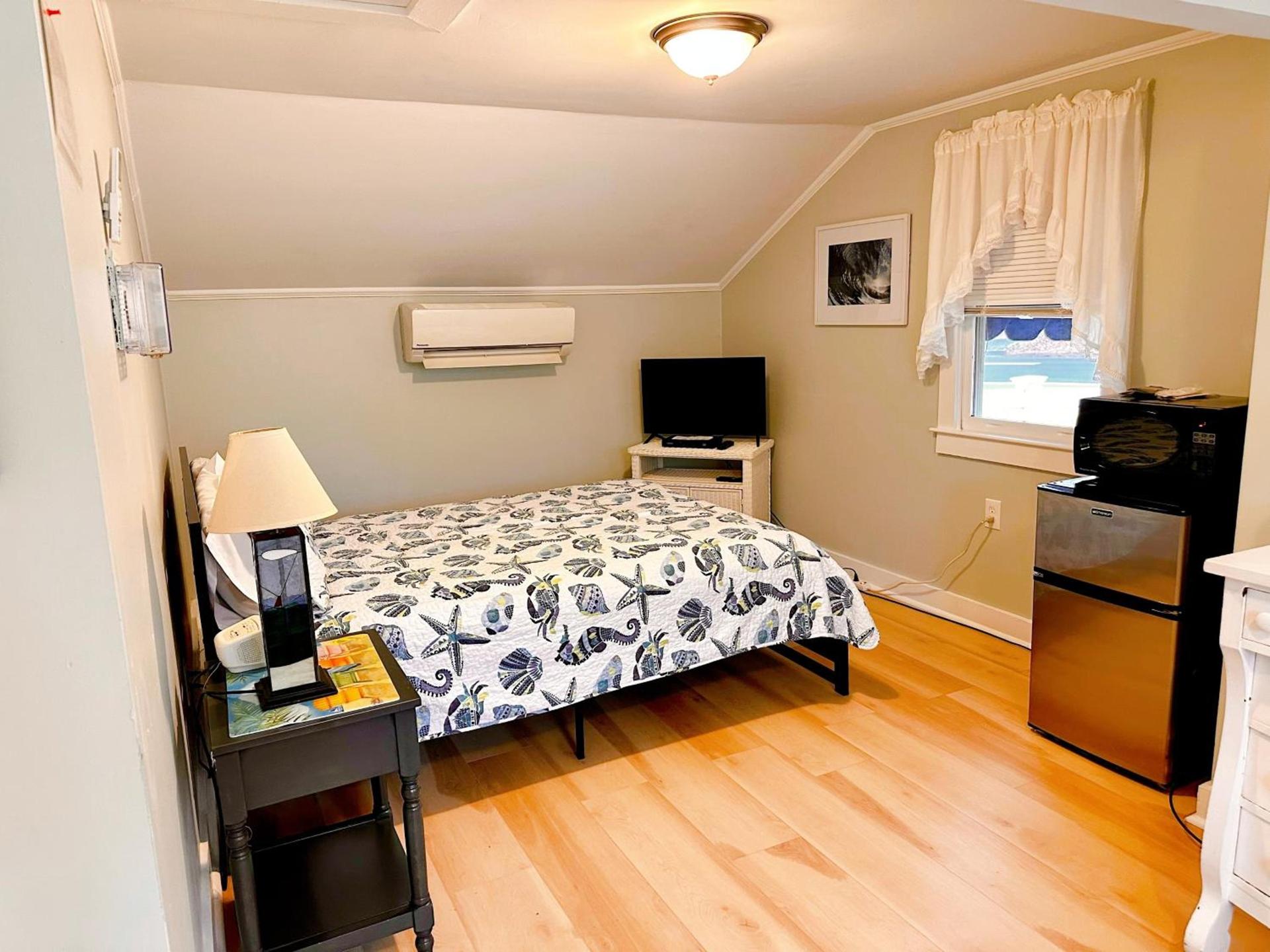 Sandy Neck Motel photo 13