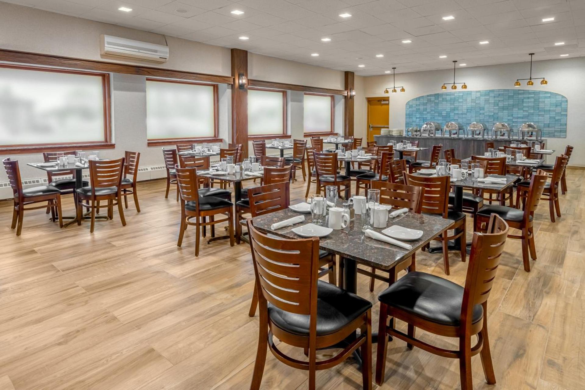 Grand Williston Hotel and Conference Center photo 7