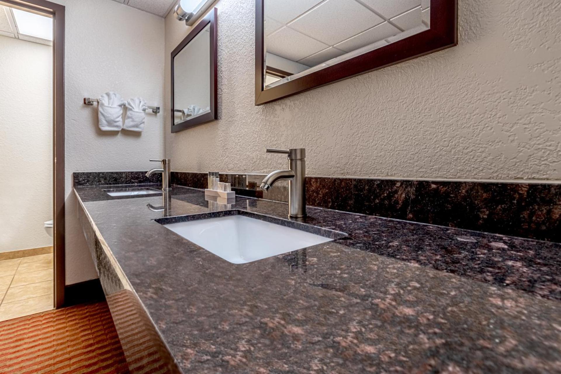 Grand Williston Hotel and Conference Center photo 17
