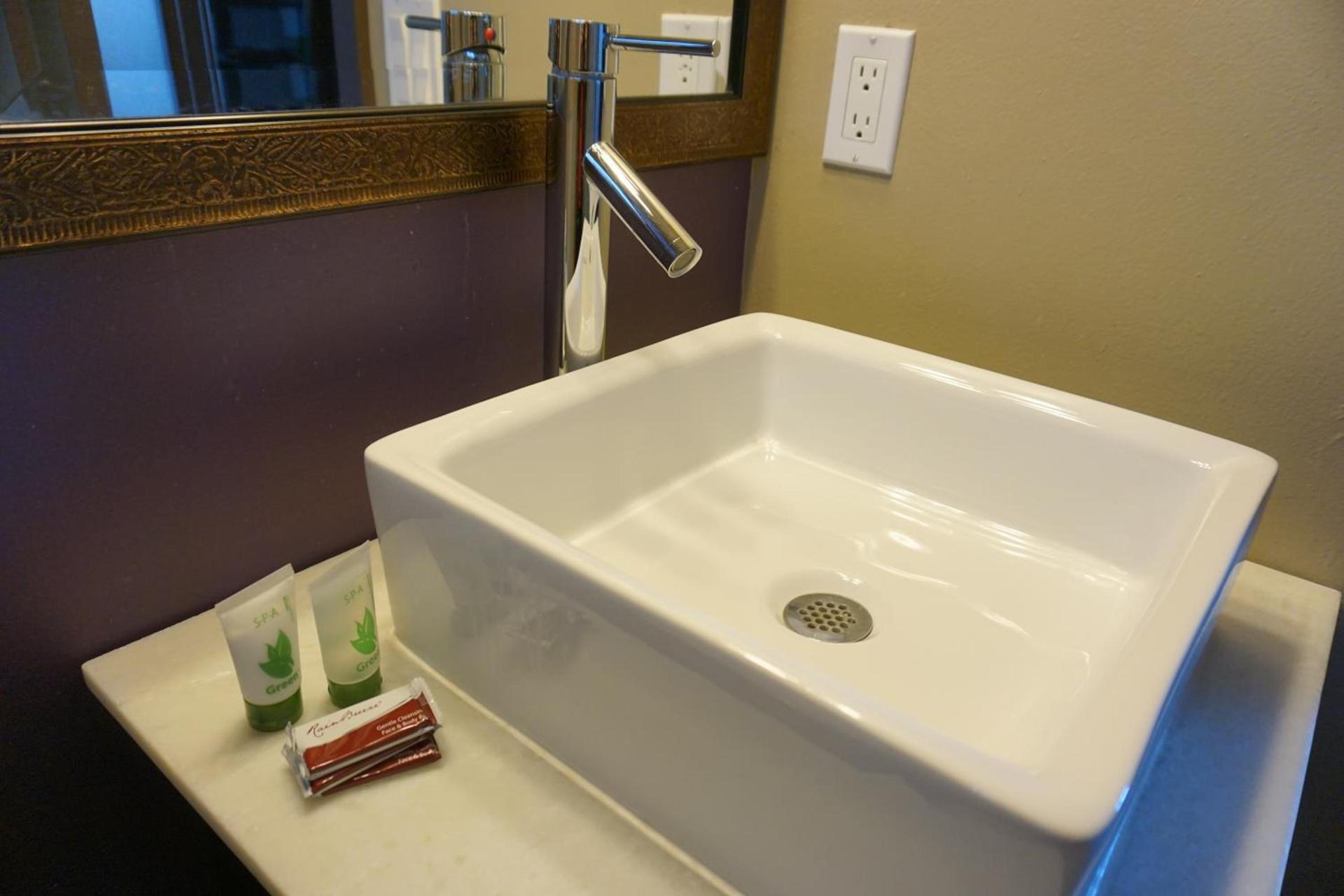 LiA Hotel photo 12