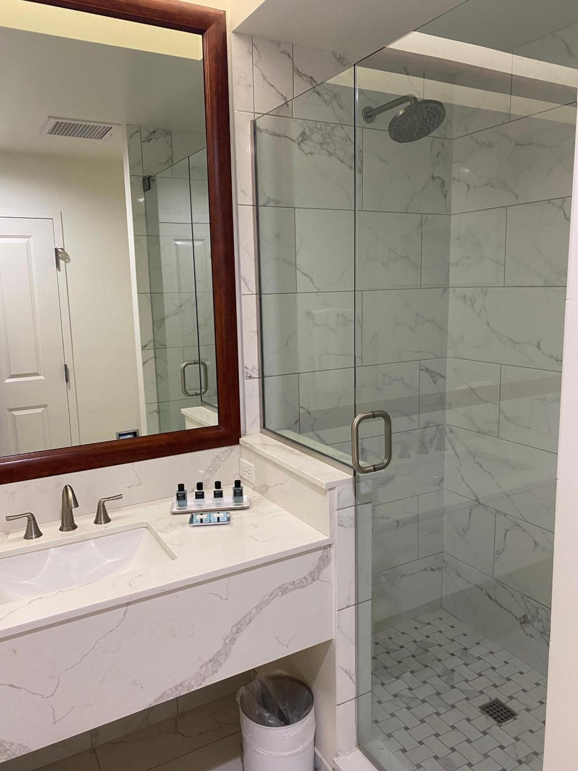 The Capri Inn photo 12