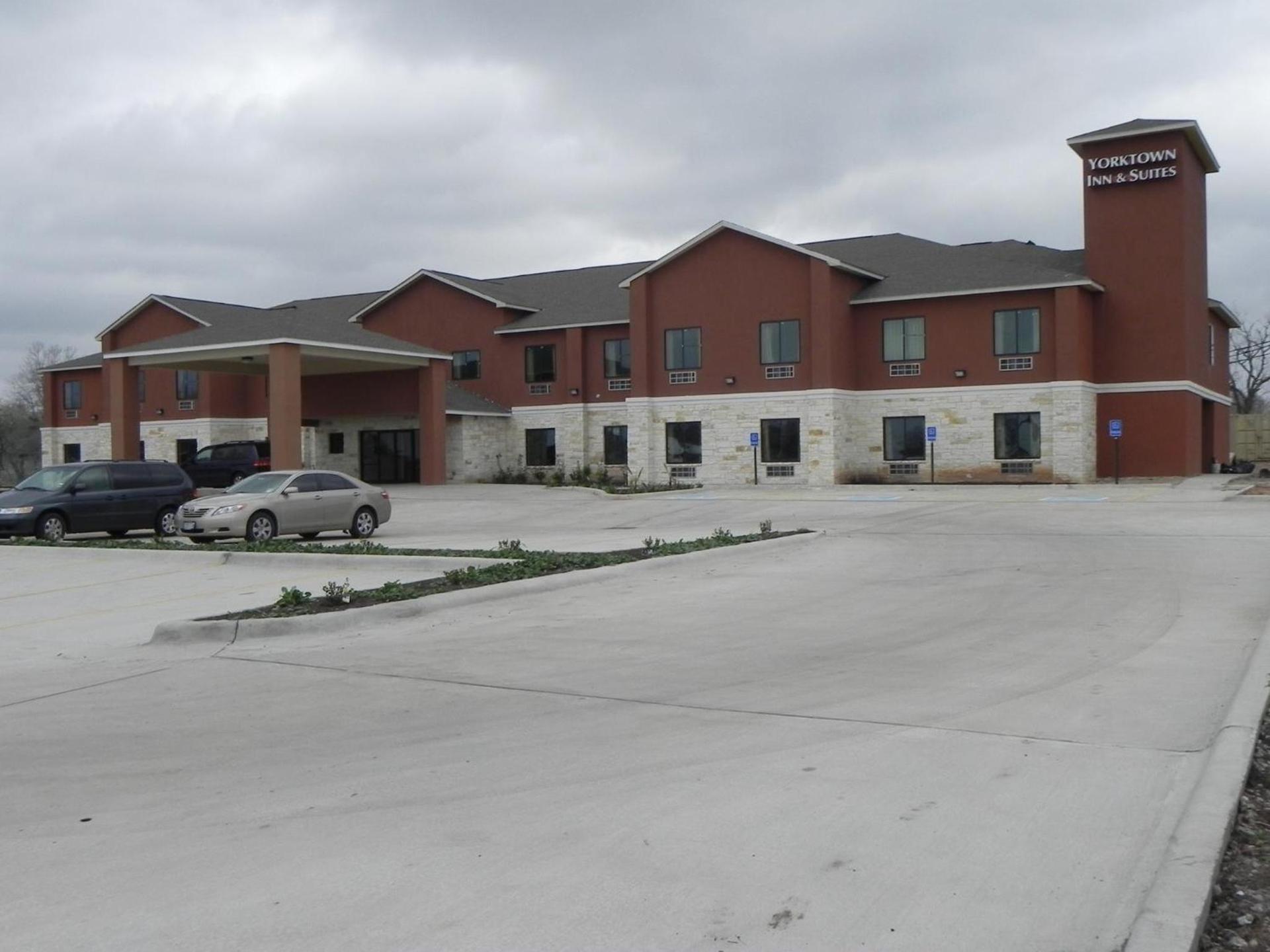 Quality Inn & Suites photo 1