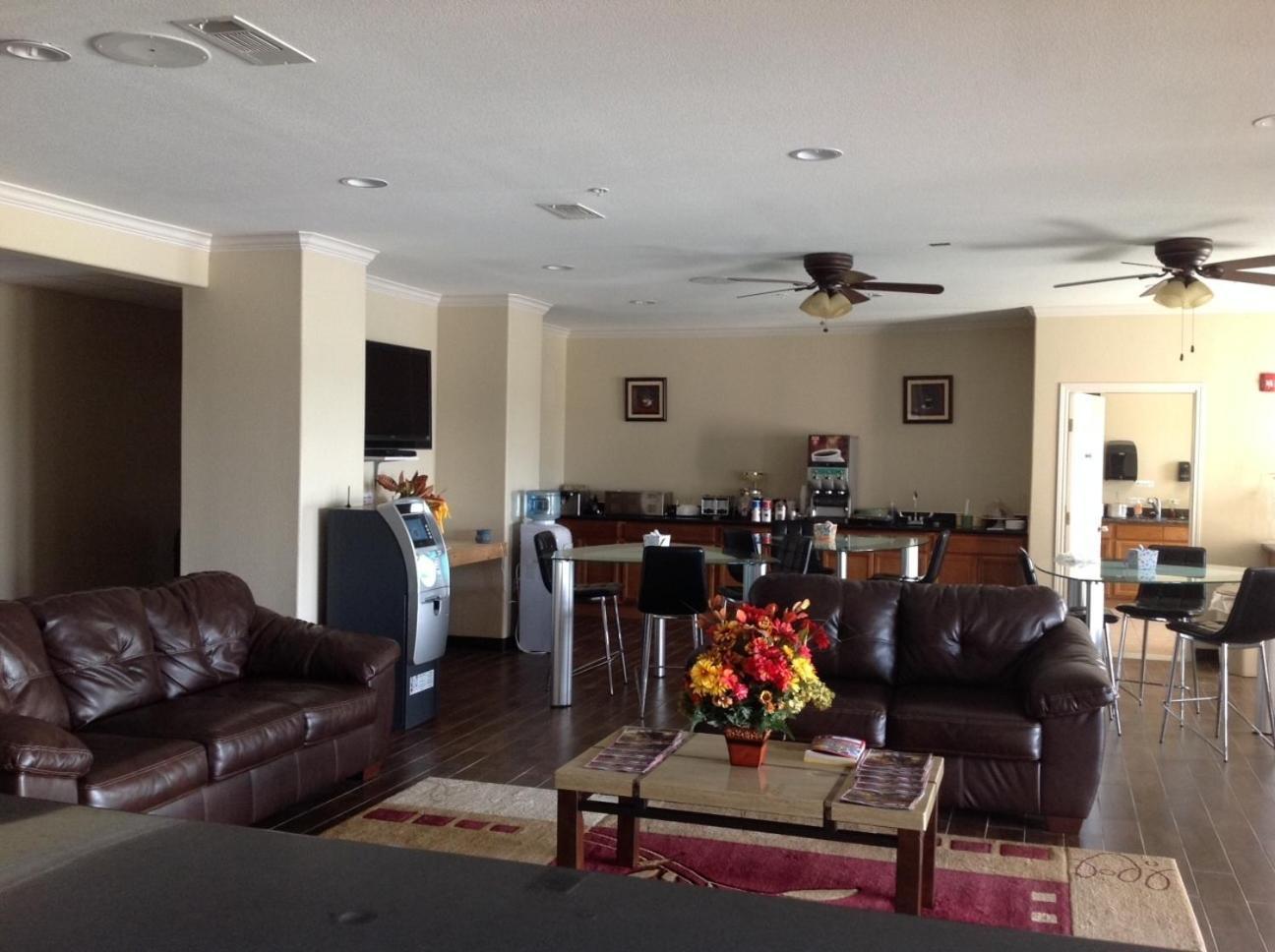 Quality Inn & Suites photo 7