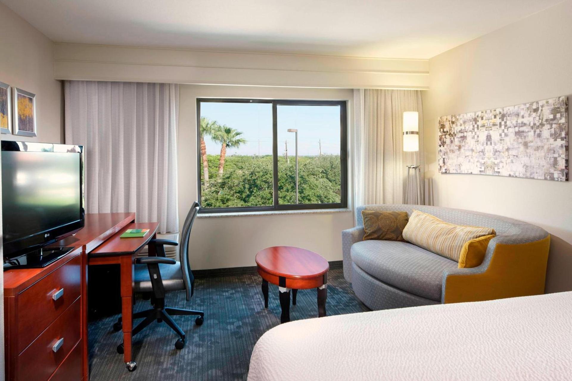 Courtyard by Marriott Brownsville photo 7