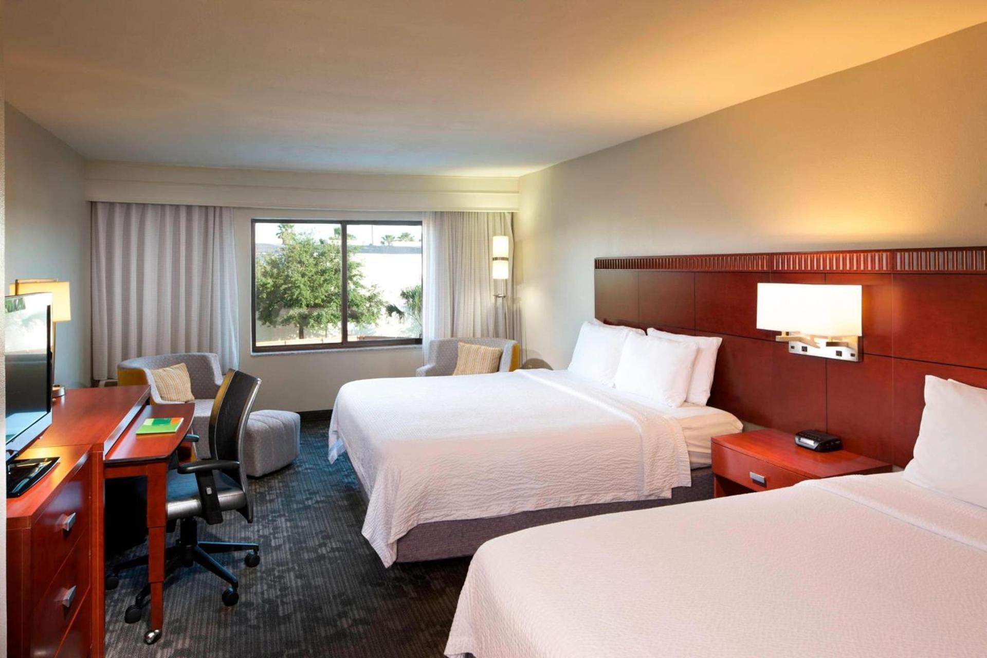 Courtyard by Marriott Brownsville photo 11