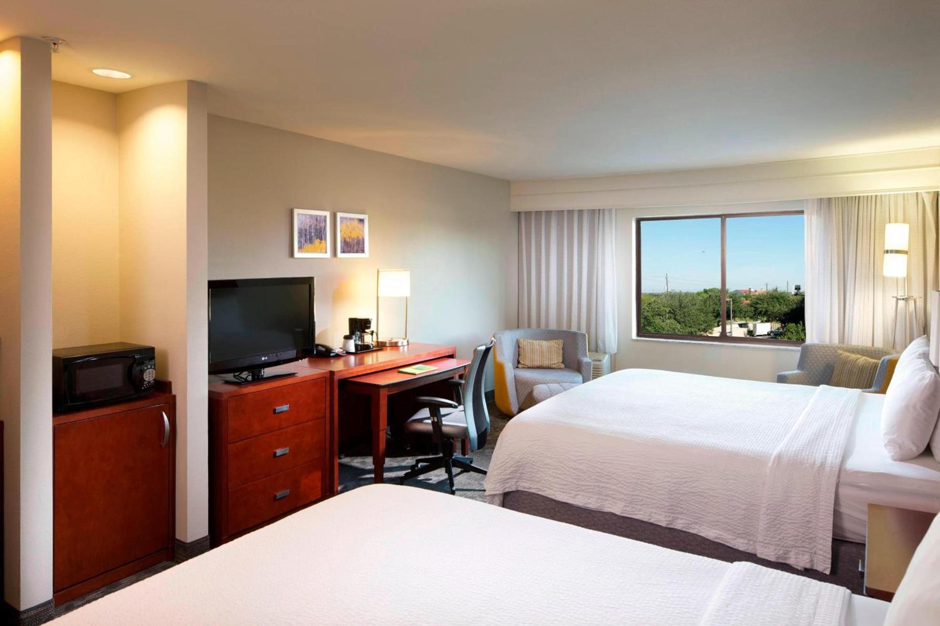 Courtyard by Marriott Brownsville photo 12