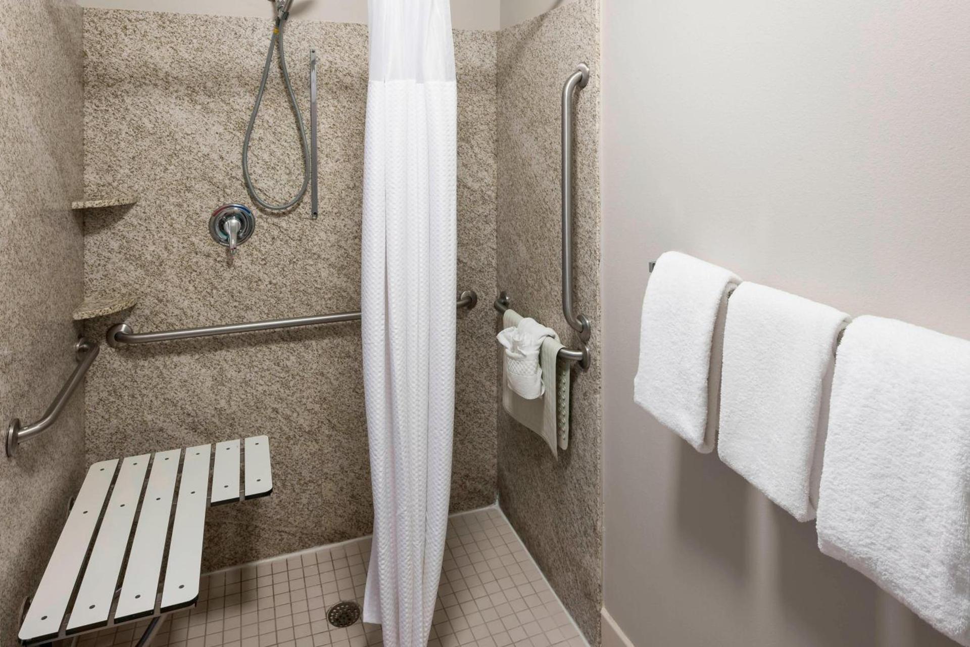 Courtyard by Marriott Brownsville photo 15