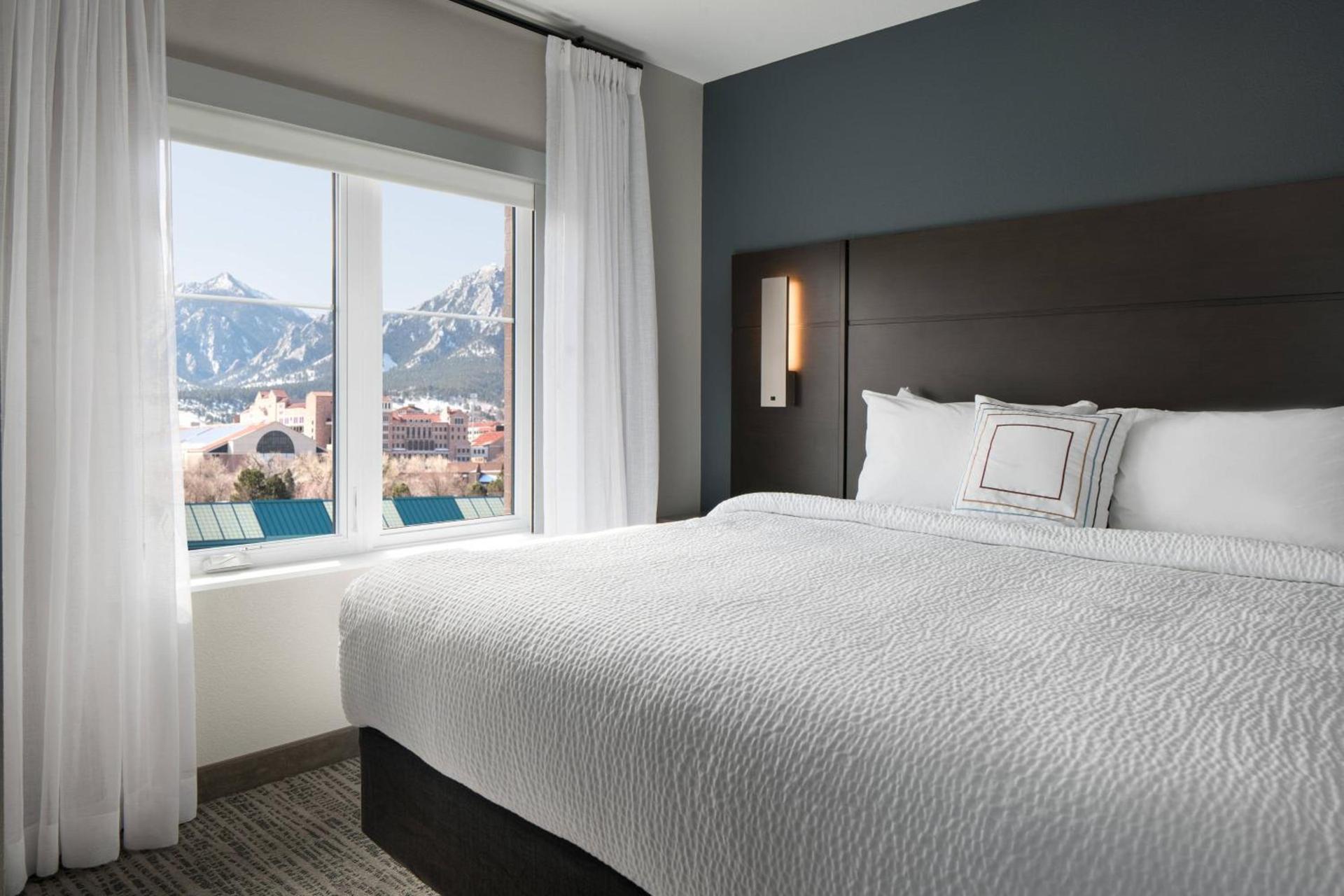 Residence Inn by Marriott Boulder Canyon Boulevard photo 13