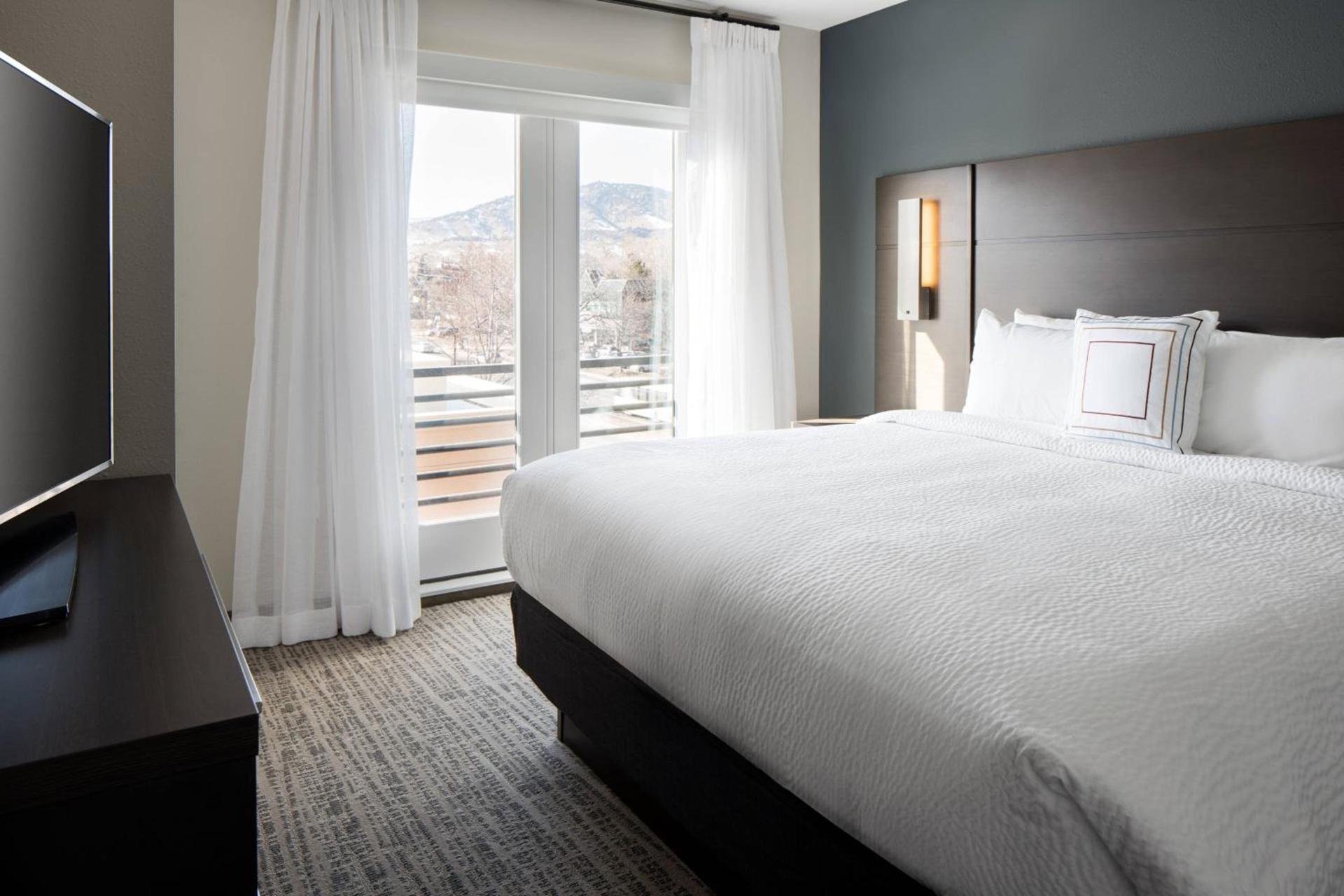 Residence Inn by Marriott Boulder Canyon Boulevard photo 17