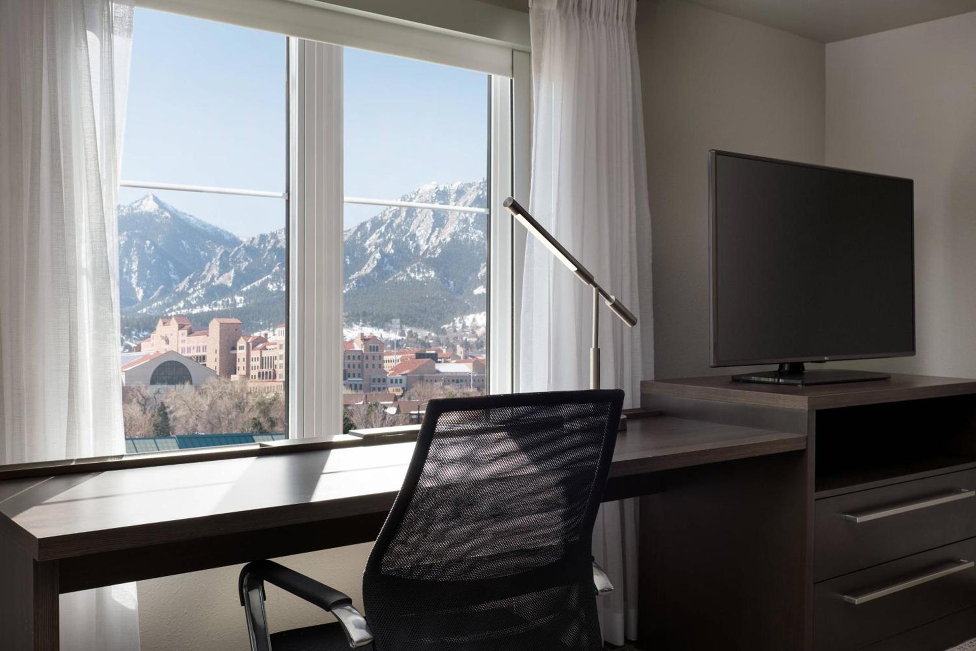 Residence Inn by Marriott Boulder Canyon Boulevard photo 20