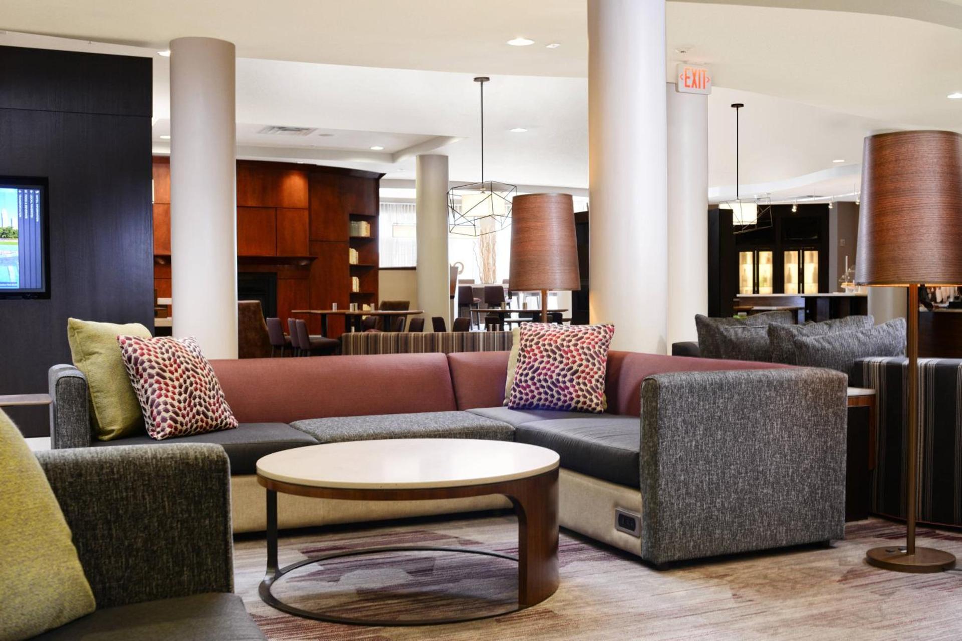 Courtyard Marriott Houston Pearland photo 28