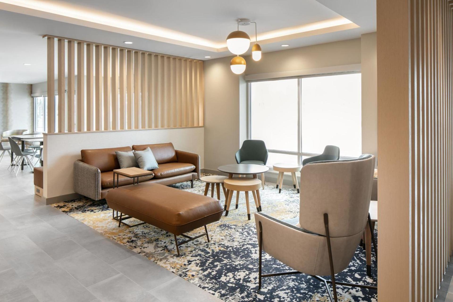 TownePlace Suites by Marriott Oshkosh photo 6