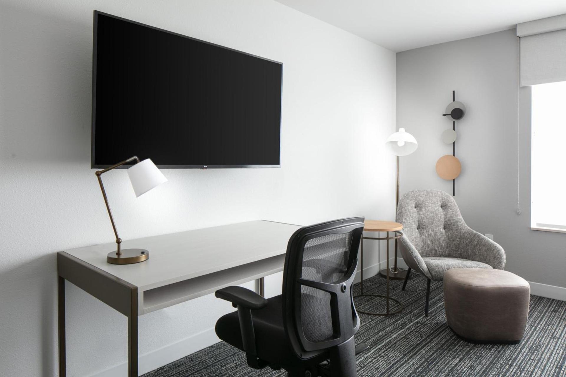TownePlace Suites by Marriott Oshkosh photo 12