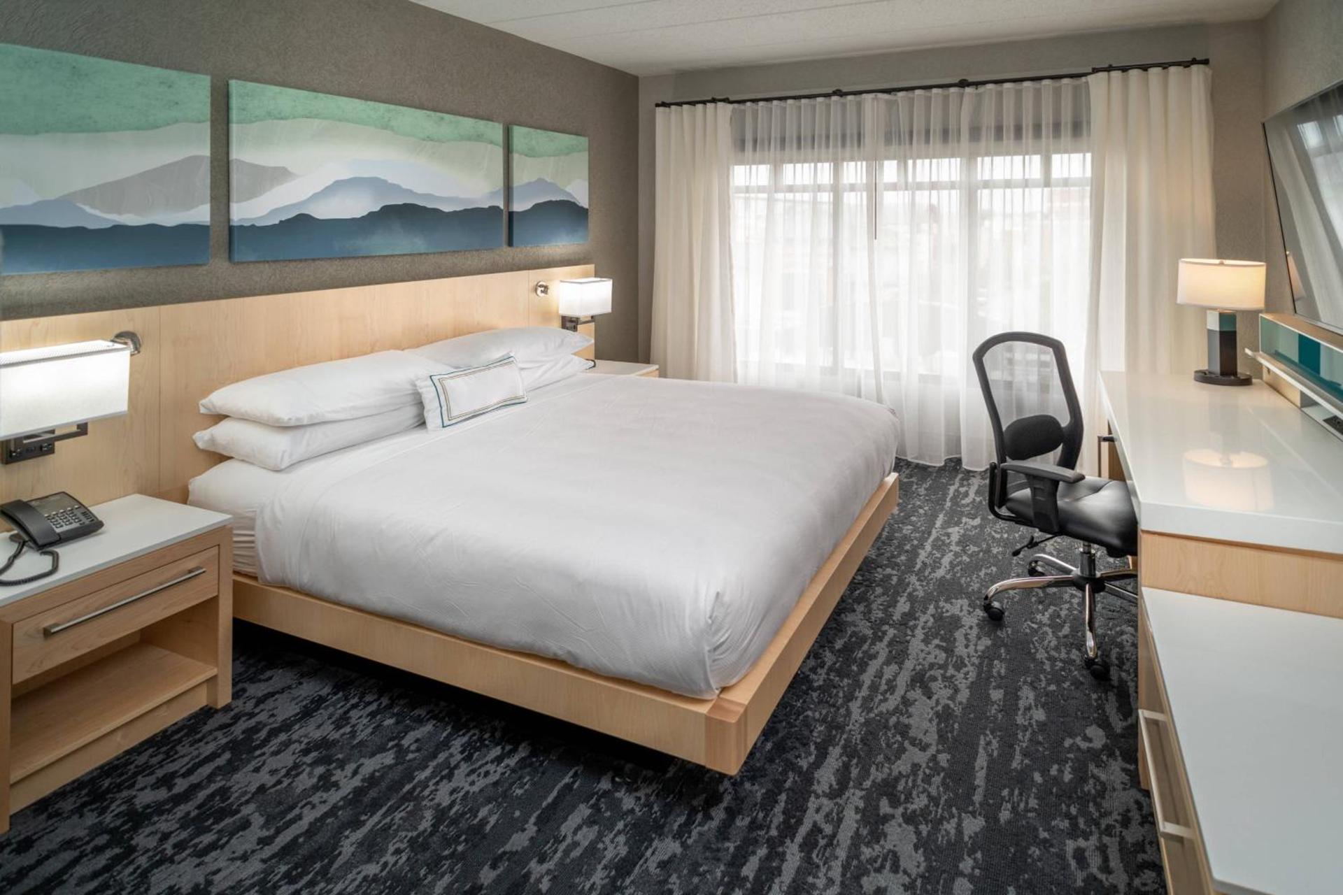Delta Hotels by Marriott Huntington Downtown photo 13