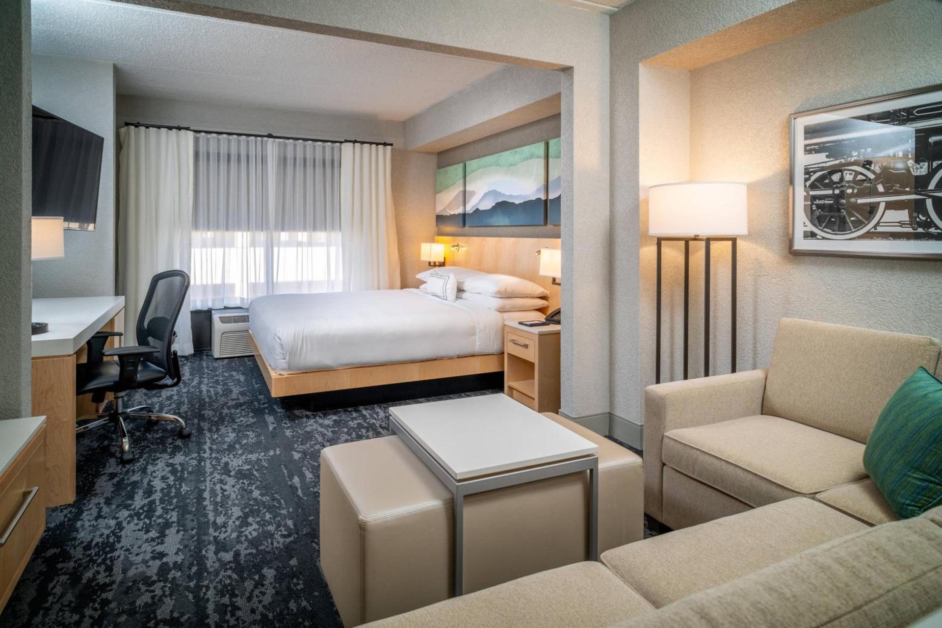 Delta Hotels by Marriott Huntington Downtown photo 5