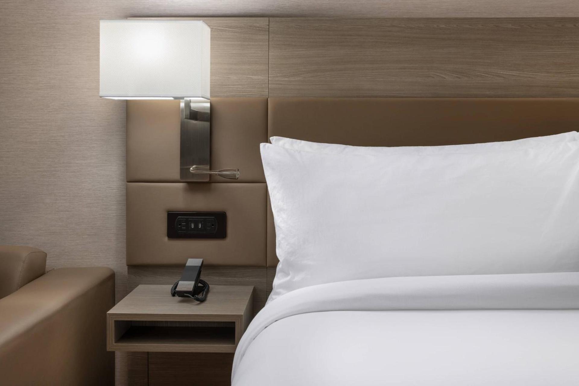 AC Hotel by Marriott Atlanta Midtown photo 15