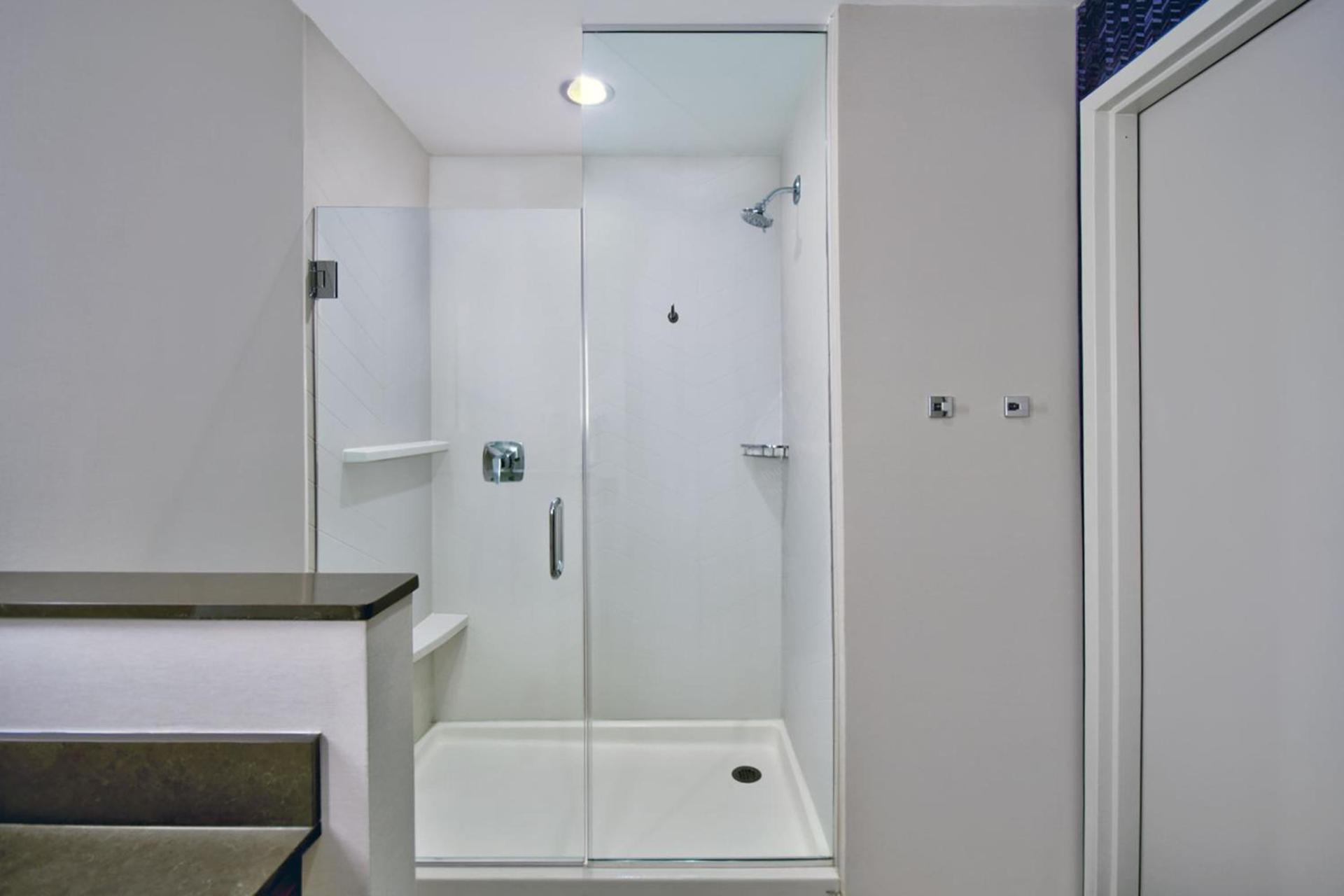 Fairfield by Marriott Inn & Suites Orlando at FLAMINGO CROSSINGS® Town Center photo 13
