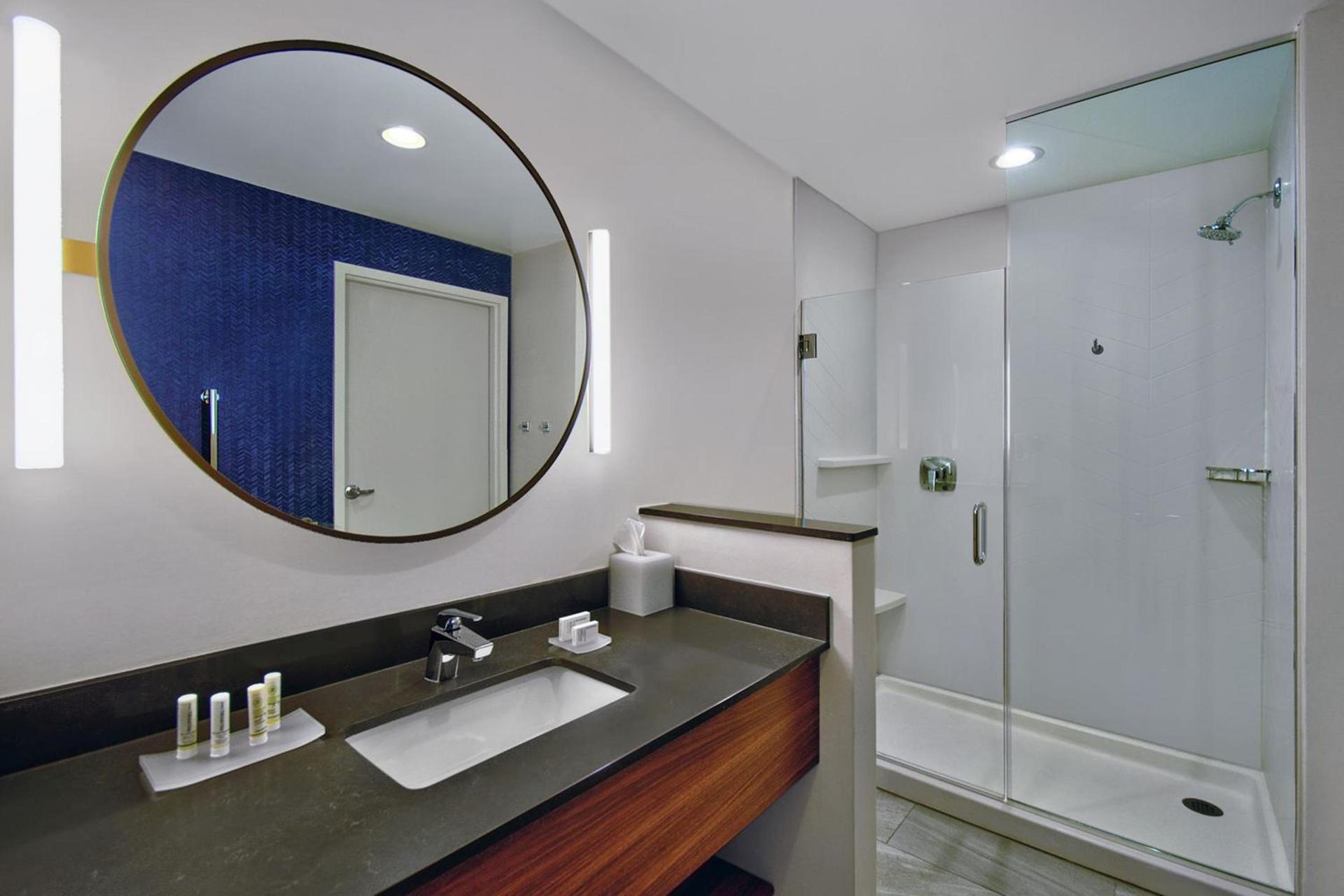 Fairfield by Marriott Inn & Suites Orlando at FLAMINGO CROSSINGS® Town Center photo 12