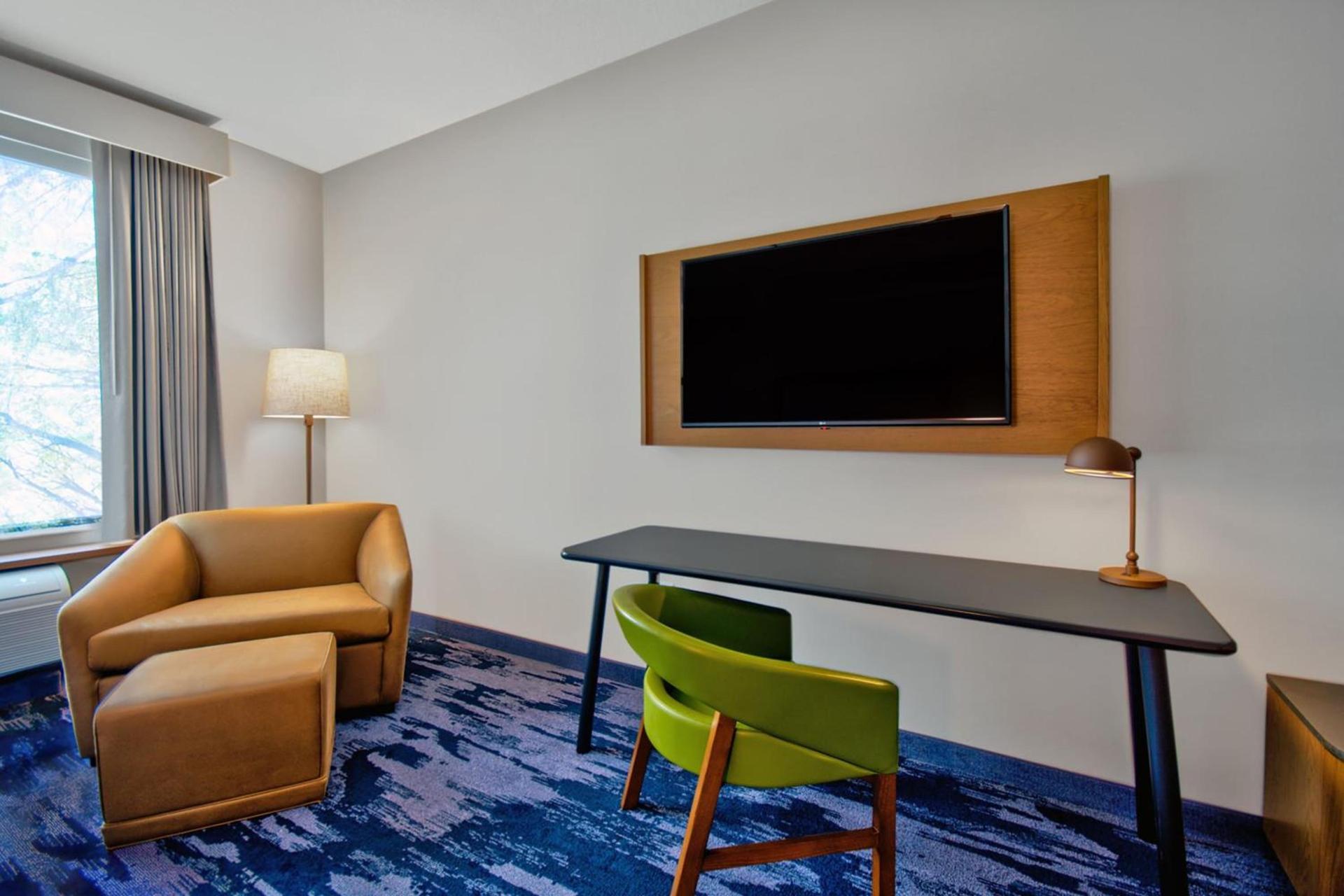 Fairfield by Marriott Inn & Suites Orlando at FLAMINGO CROSSINGS® Town Center photo 6