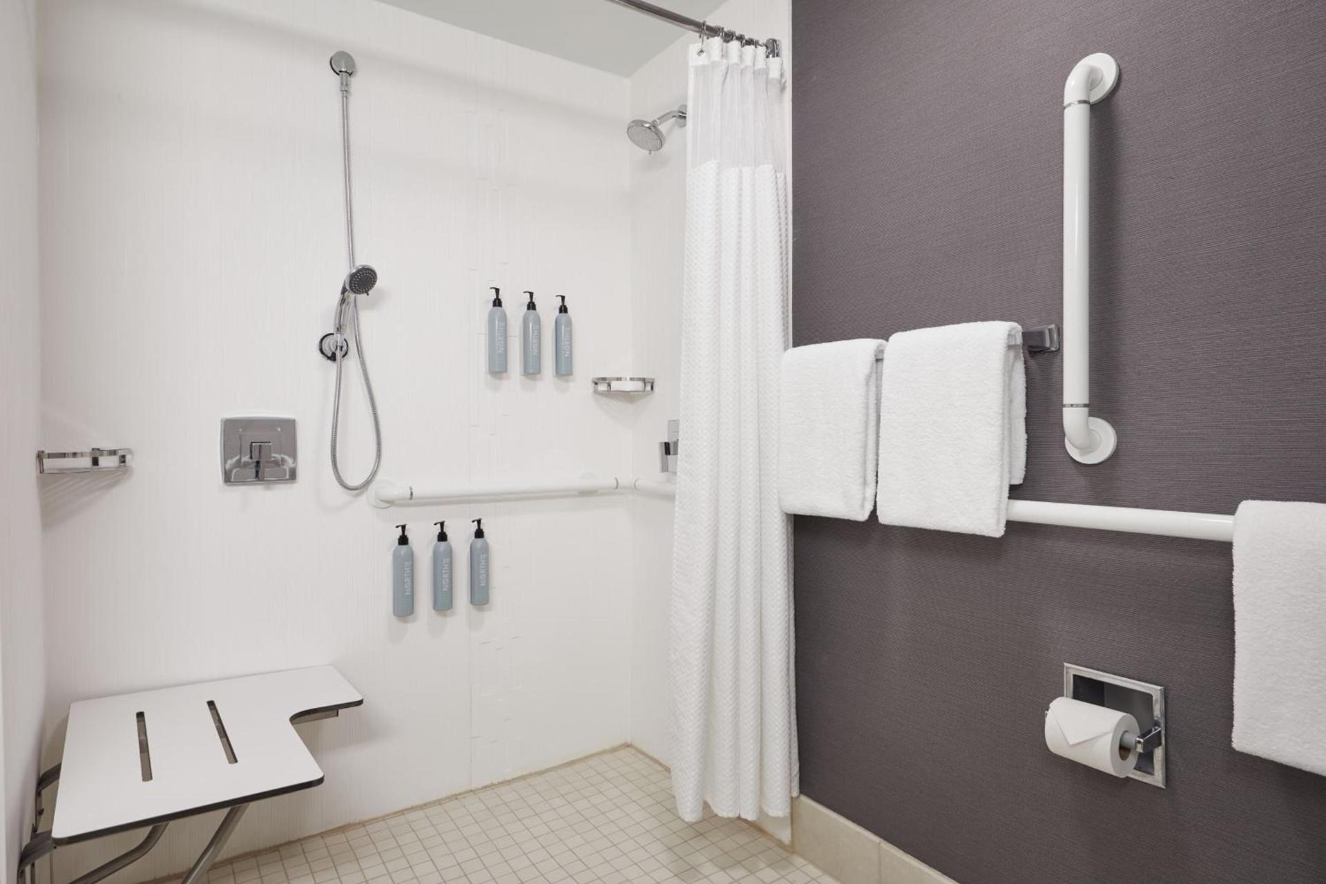 Courtyard by Marriott St. Louis Downtown West photo 16