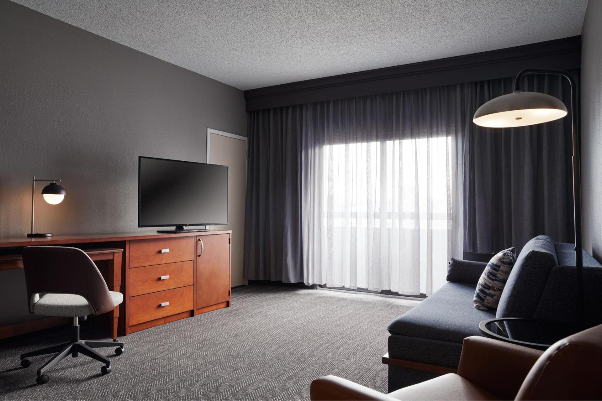 Courtyard by Marriott St. Louis Downtown West photo 22