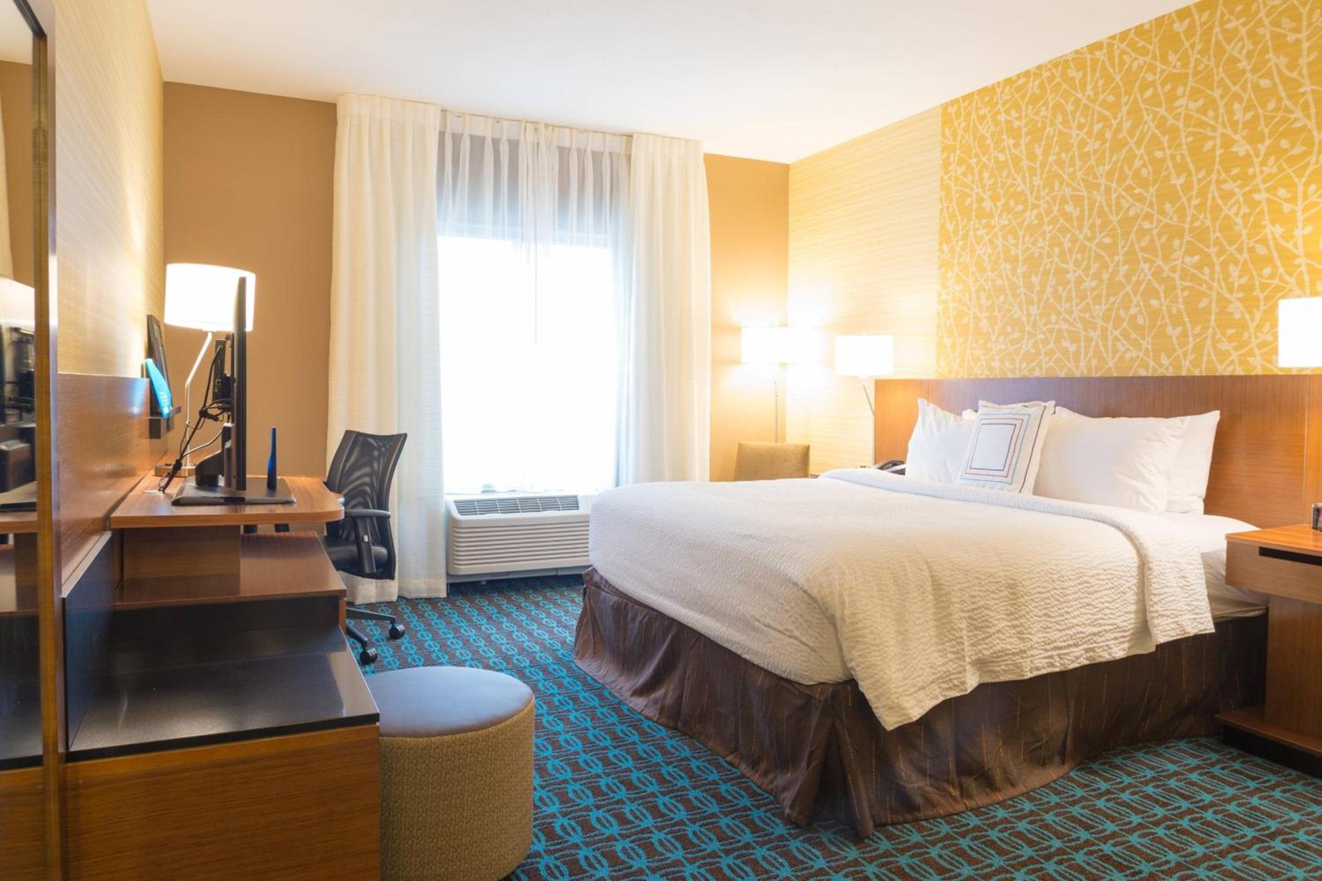 Fairfield Inn & Suites by Marriott Dickson photo 7