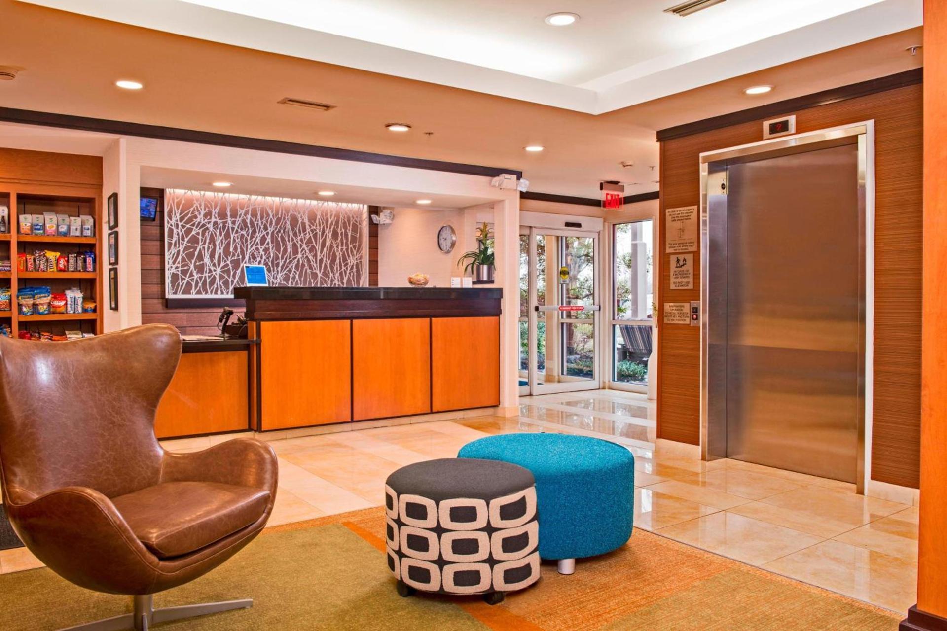 Fairfield Inn & Suites by Marriott Frederick photo 4