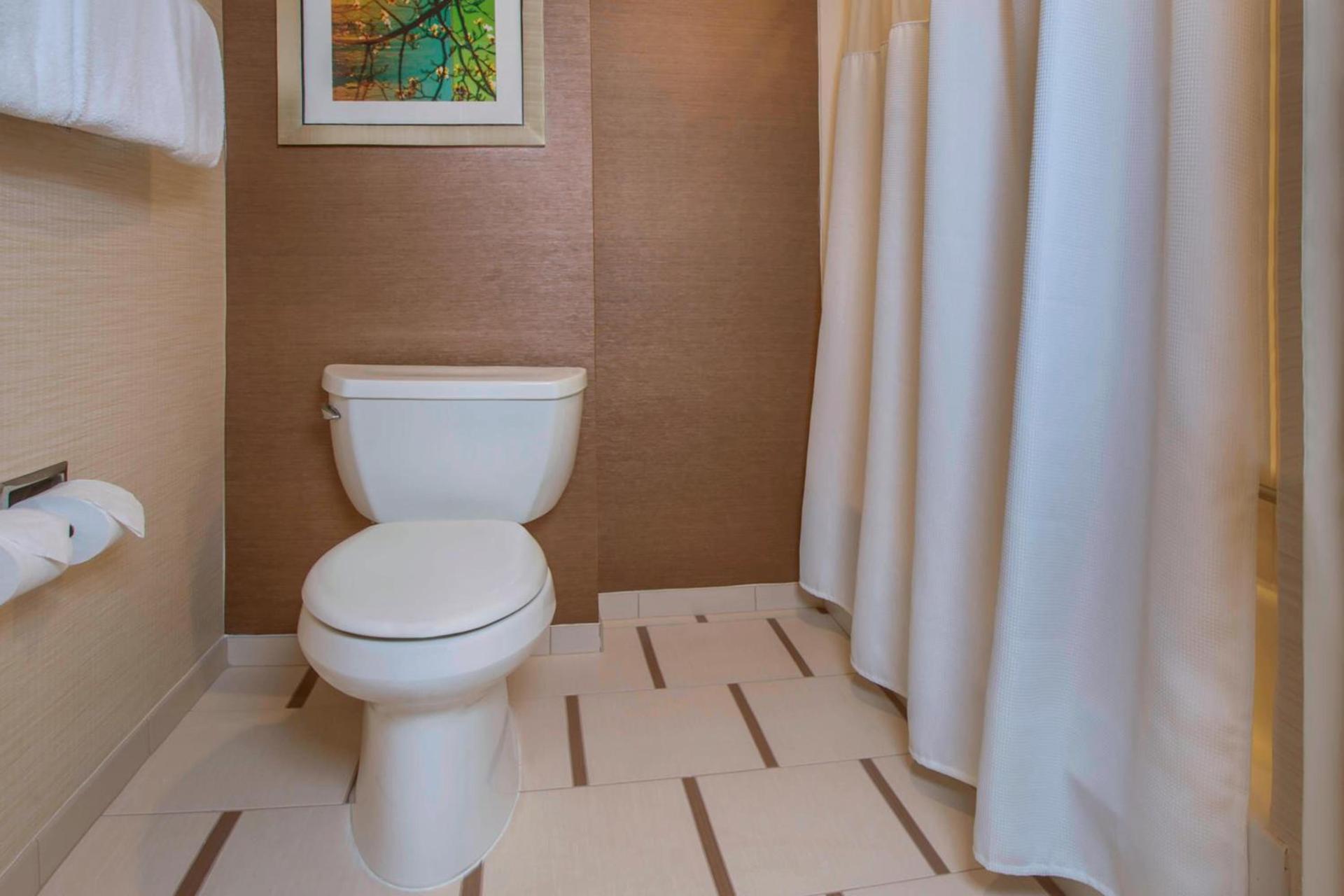 Fairfield Inn & Suites by Marriott Frederick photo 12